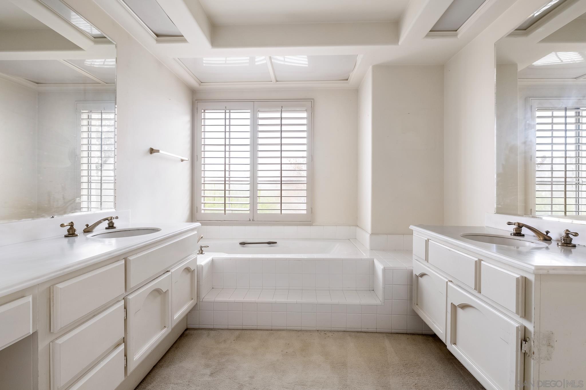 Detail Gallery Image 21 of 37 For 19302  Sawgrass Ln, Huntington Beach,  CA 92648 - 2 Beds | 2/1 Baths