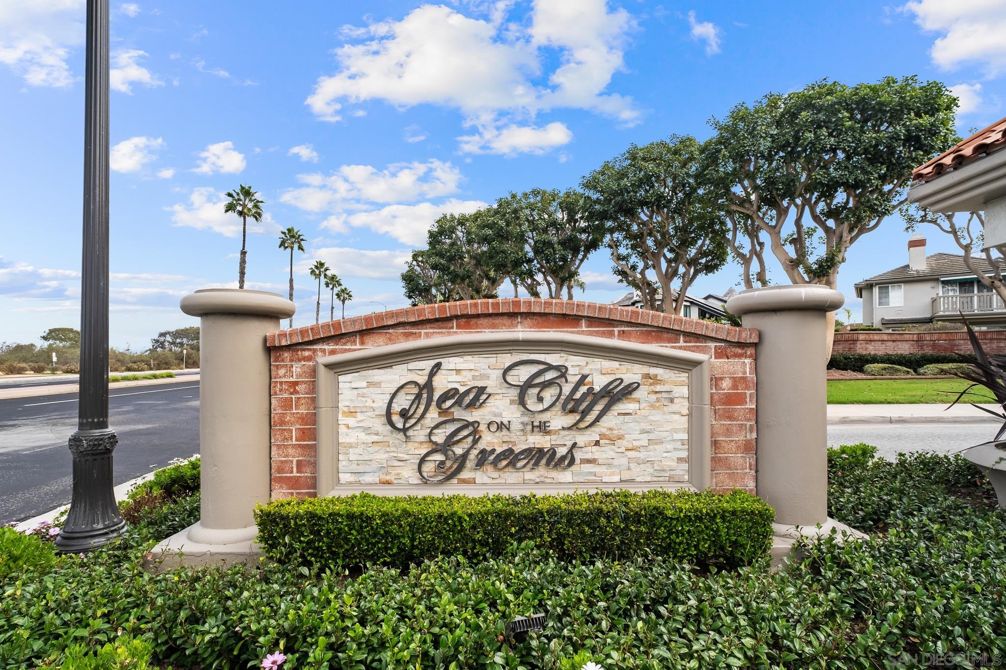 Detail Gallery Image 32 of 37 For 19302  Sawgrass Ln, Huntington Beach,  CA 92648 - 2 Beds | 2/1 Baths