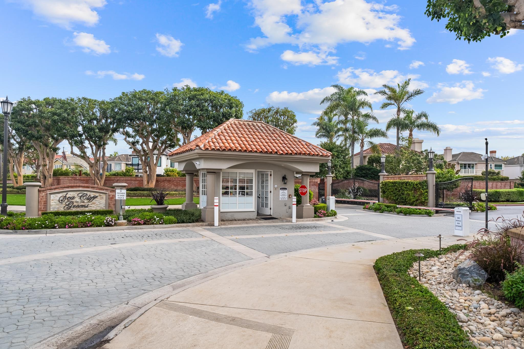 Detail Gallery Image 37 of 37 For 19302  Sawgrass Ln, Huntington Beach,  CA 92648 - 2 Beds | 2/1 Baths