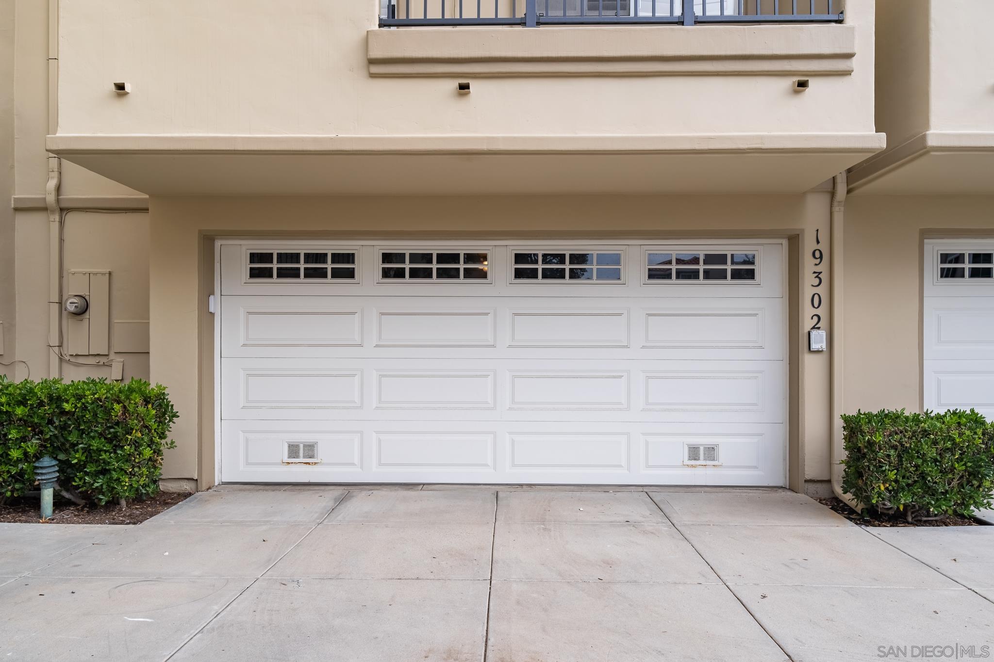 Detail Gallery Image 5 of 37 For 19302  Sawgrass Ln, Huntington Beach,  CA 92648 - 2 Beds | 2/1 Baths