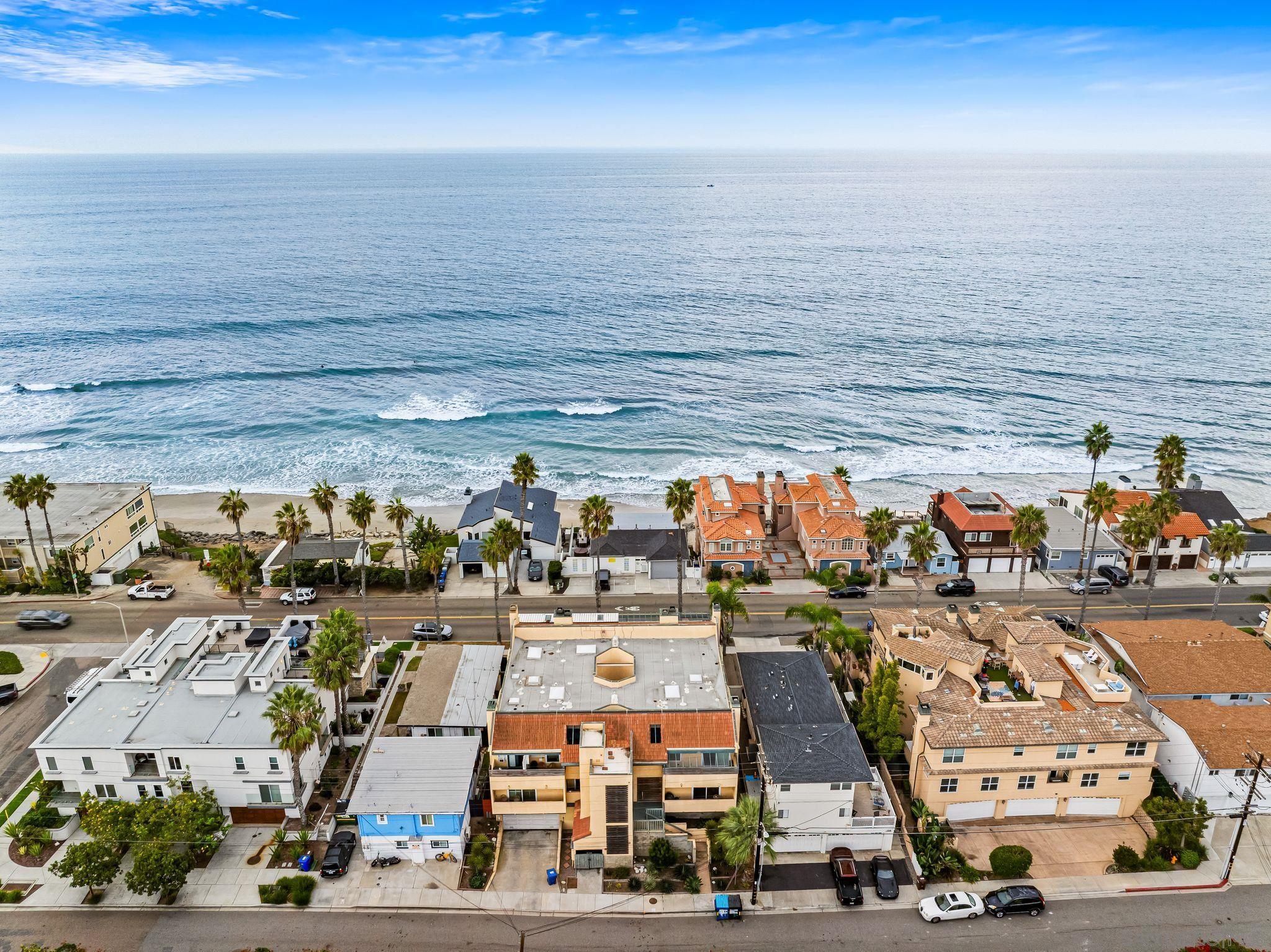 Detail Gallery Image 4 of 33 For 1324 S Pacific St  #4,  Oceanside,  CA 92054 - 2 Beds | 2 Baths
