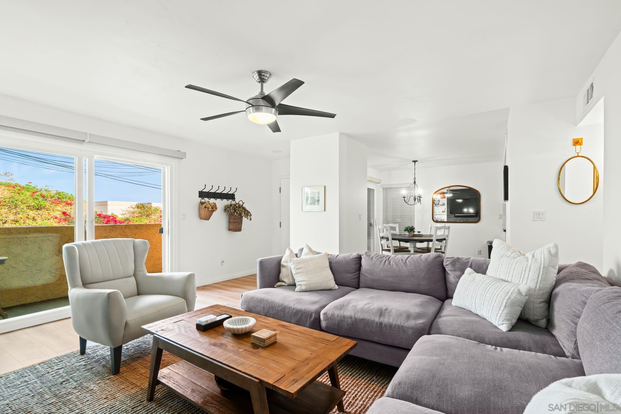 Detail Gallery Image 7 of 33 For 1324 S Pacific St  #4,  Oceanside,  CA 92054 - 2 Beds | 2 Baths