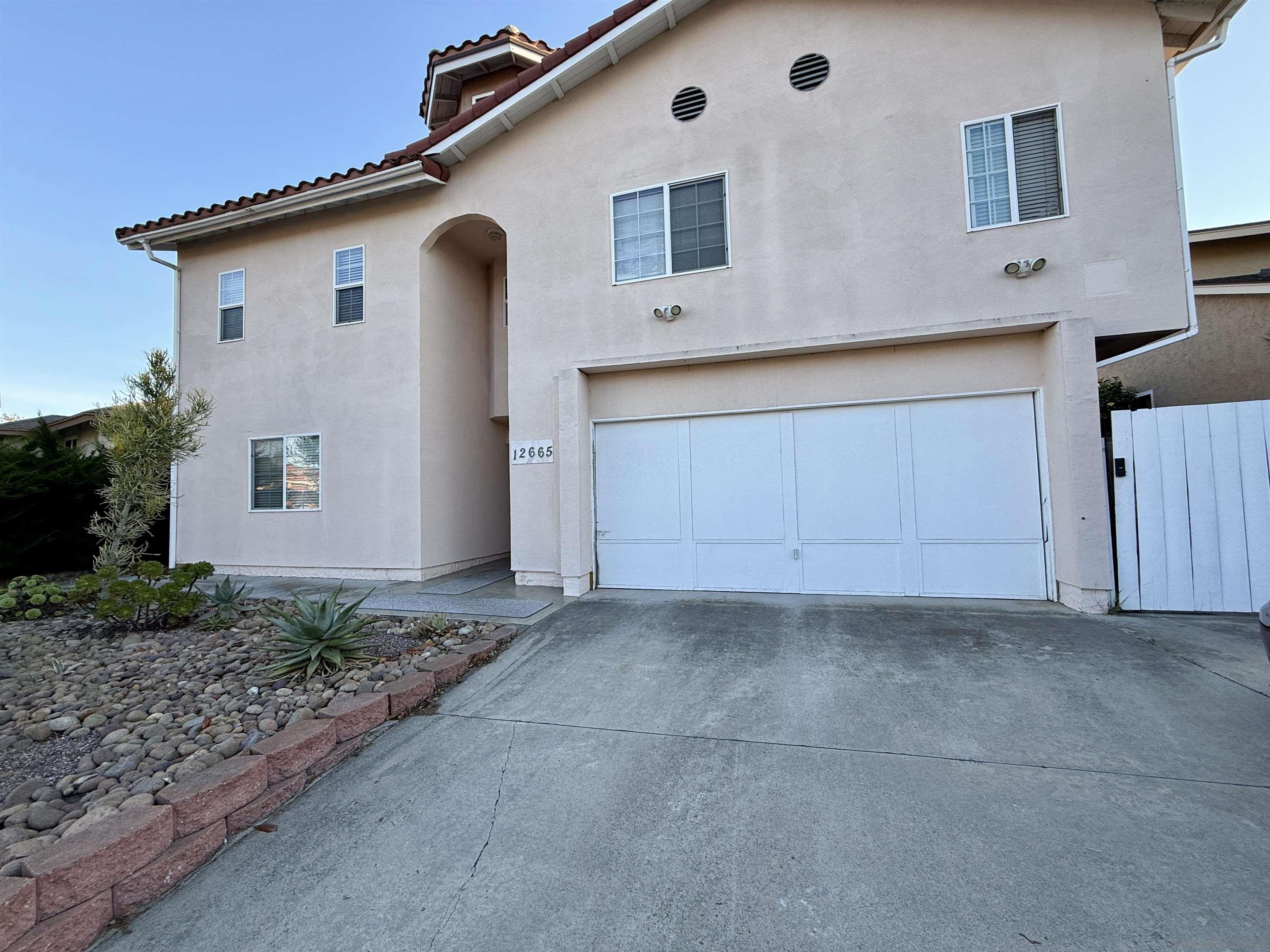 Front Image Thumbnail for SD250044123