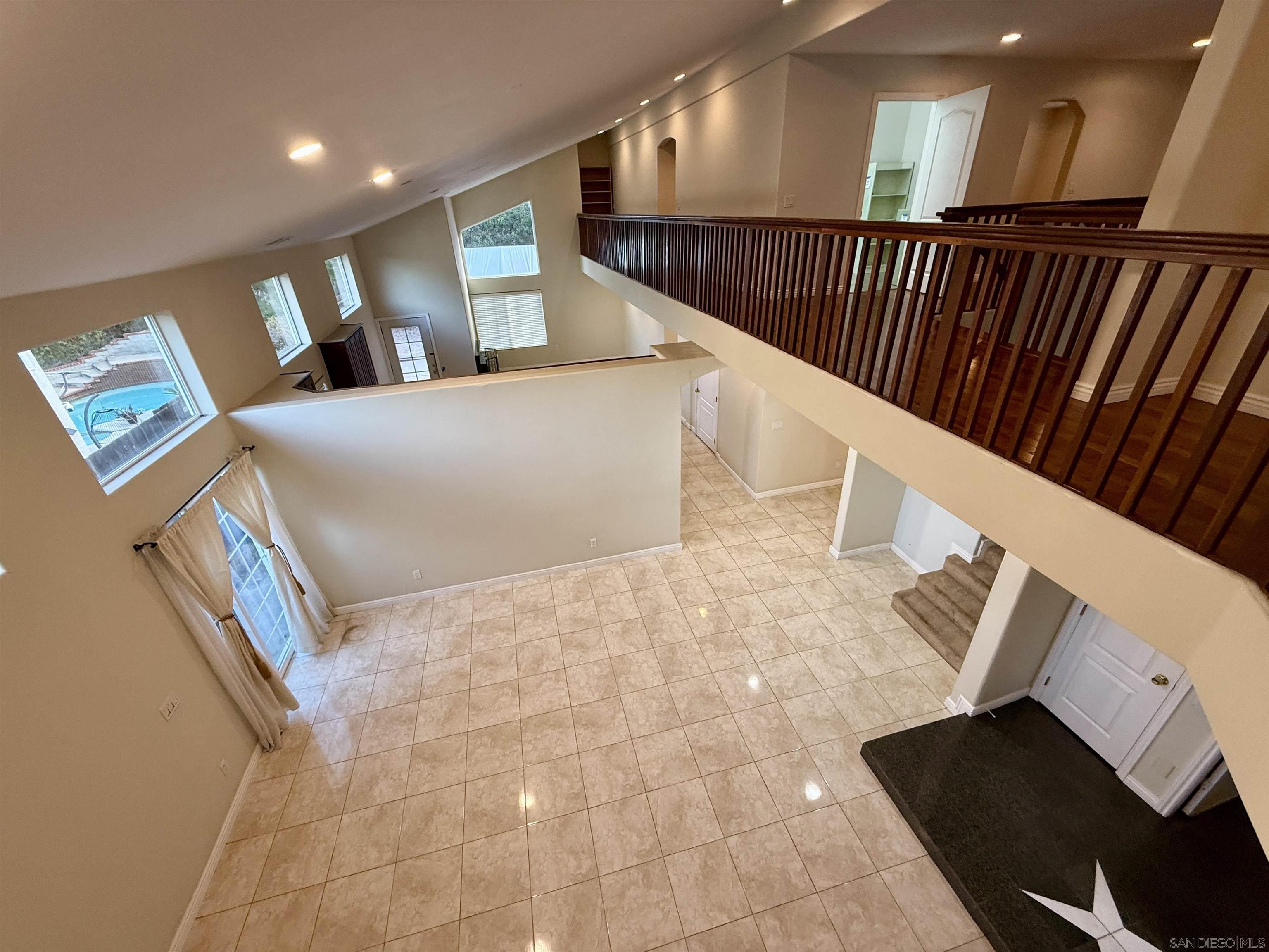 Detail Gallery Image 12 of 74 For 12665  Sundance Ave, San Diego,  CA 92129 - 7 Beds | 4 Baths