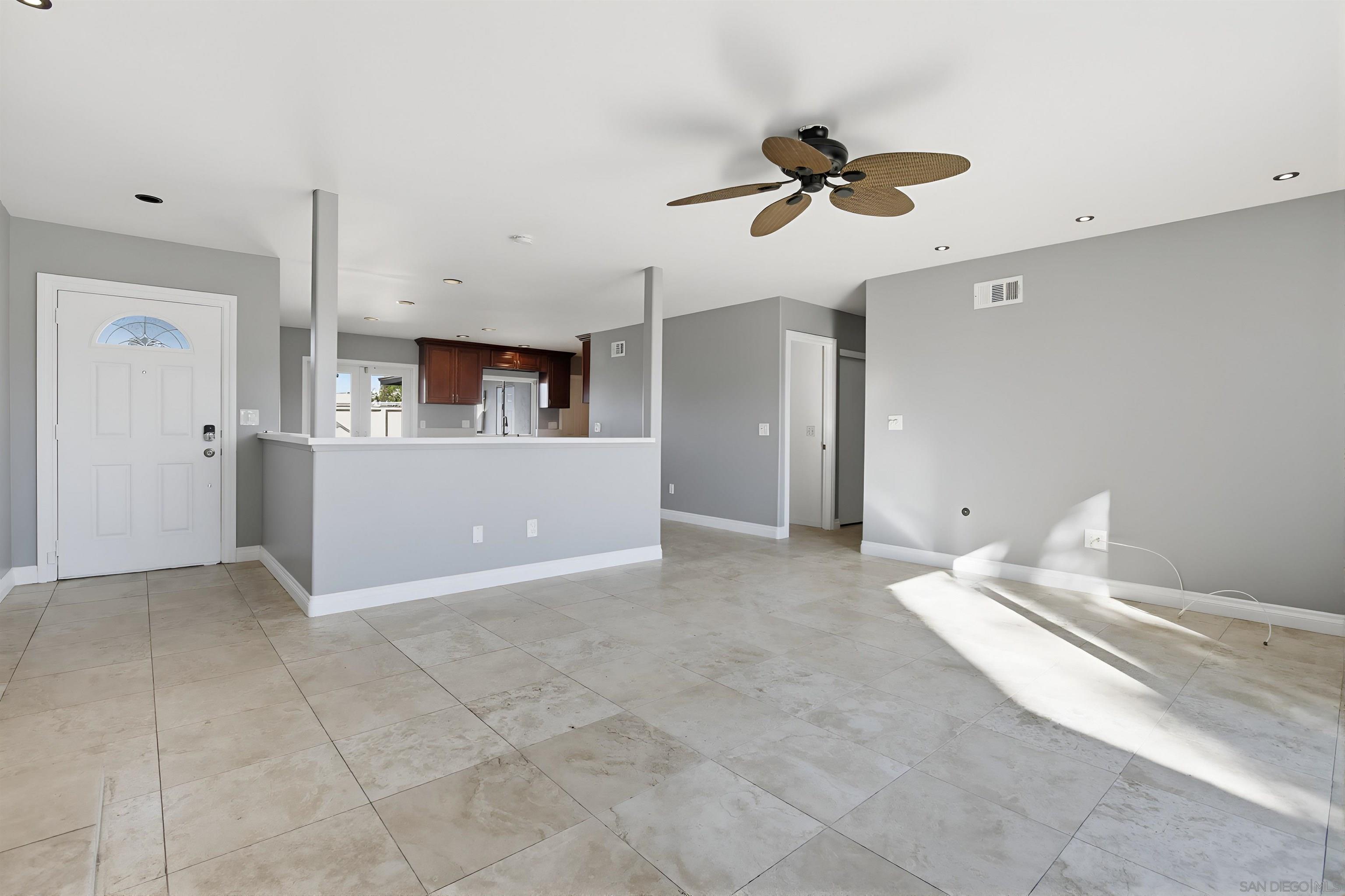 Detail Gallery Image 16 of 31 For 9235  Gold Coast Drive, San Diego,  CA 92126 - 4 Beds | 2 Baths