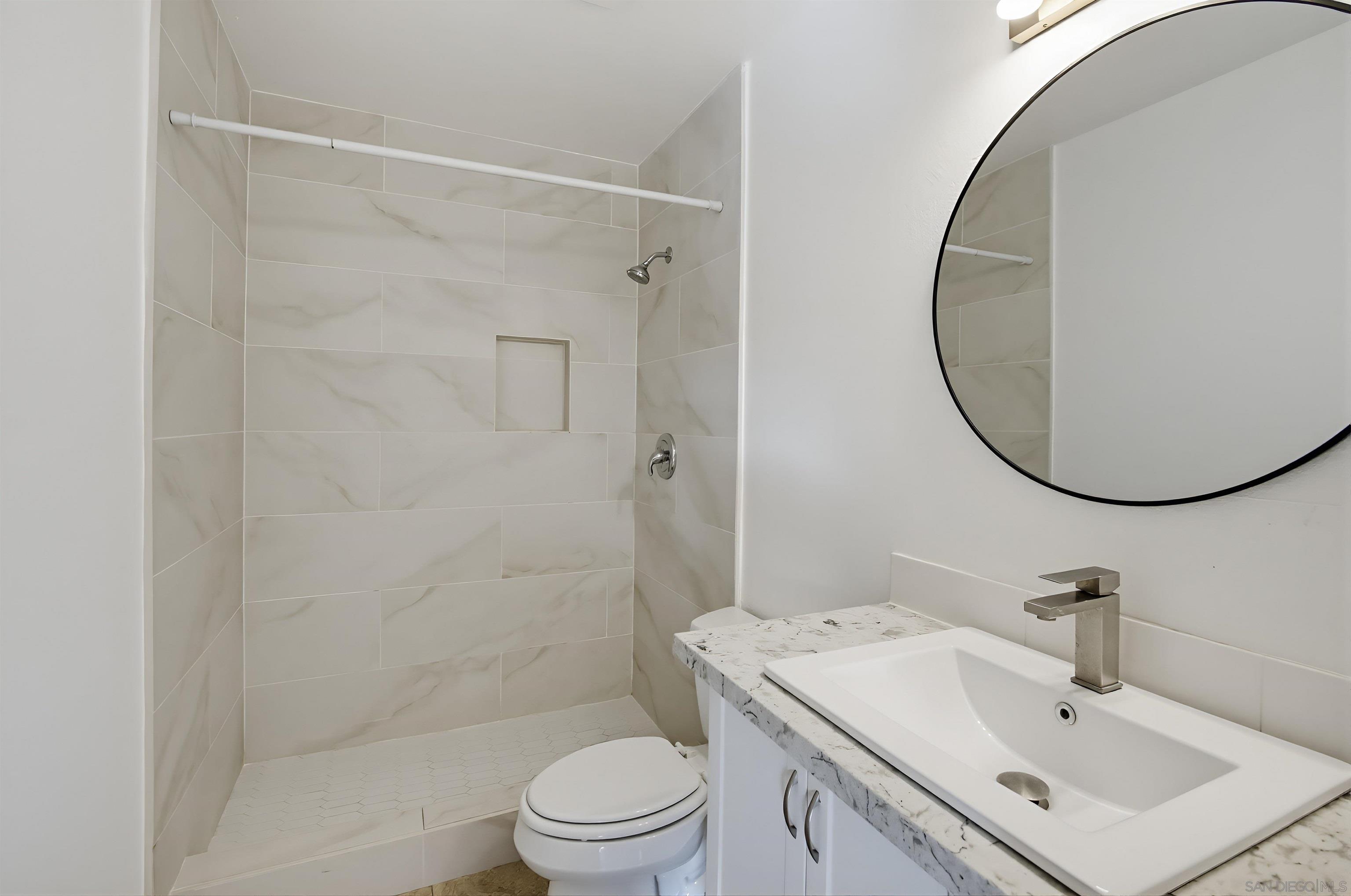 Detail Gallery Image 17 of 31 For 9235  Gold Coast Drive, San Diego,  CA 92126 - 4 Beds | 2 Baths