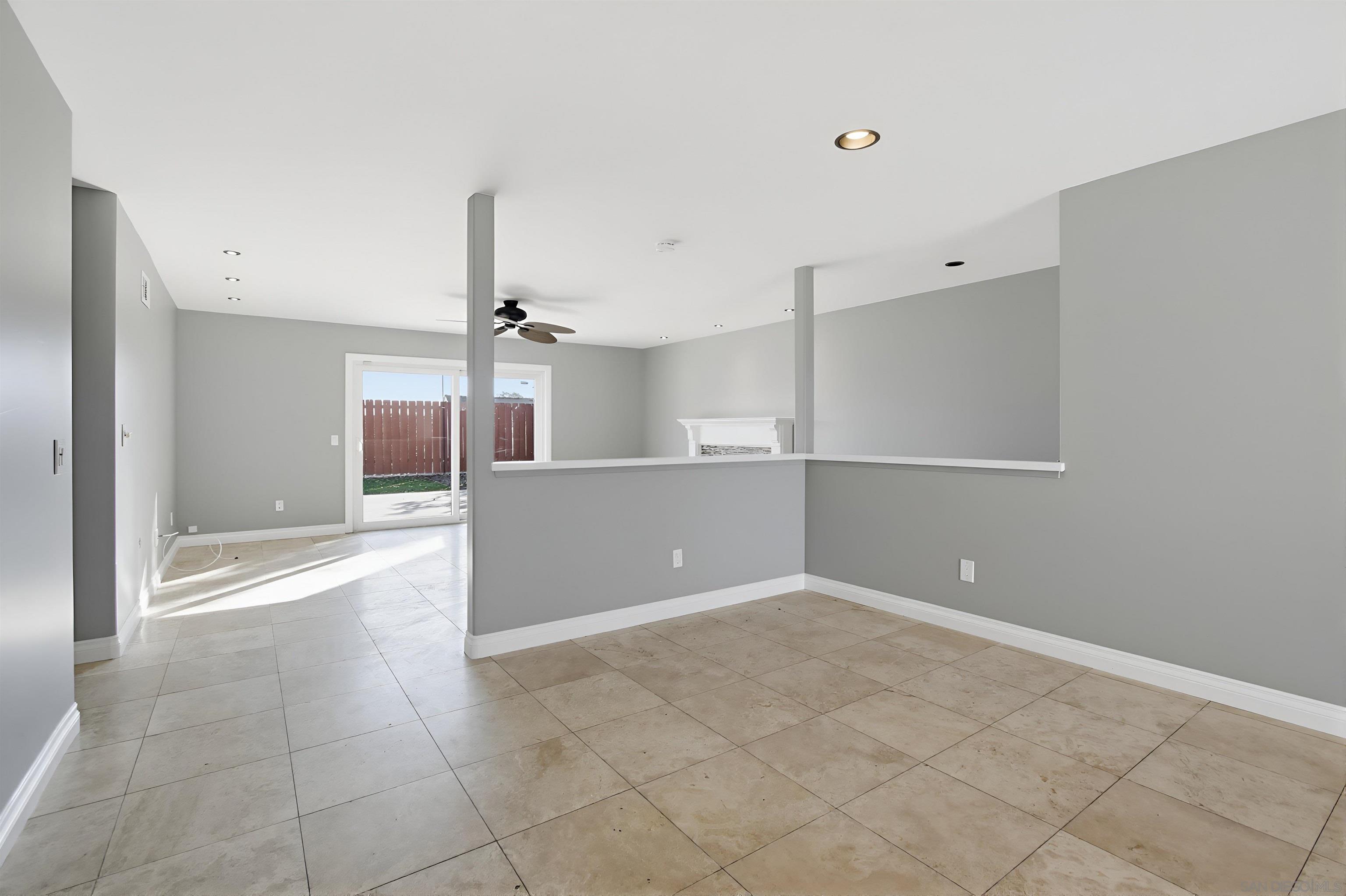 Detail Gallery Image 18 of 31 For 9235  Gold Coast Drive, San Diego,  CA 92126 - 4 Beds | 2 Baths