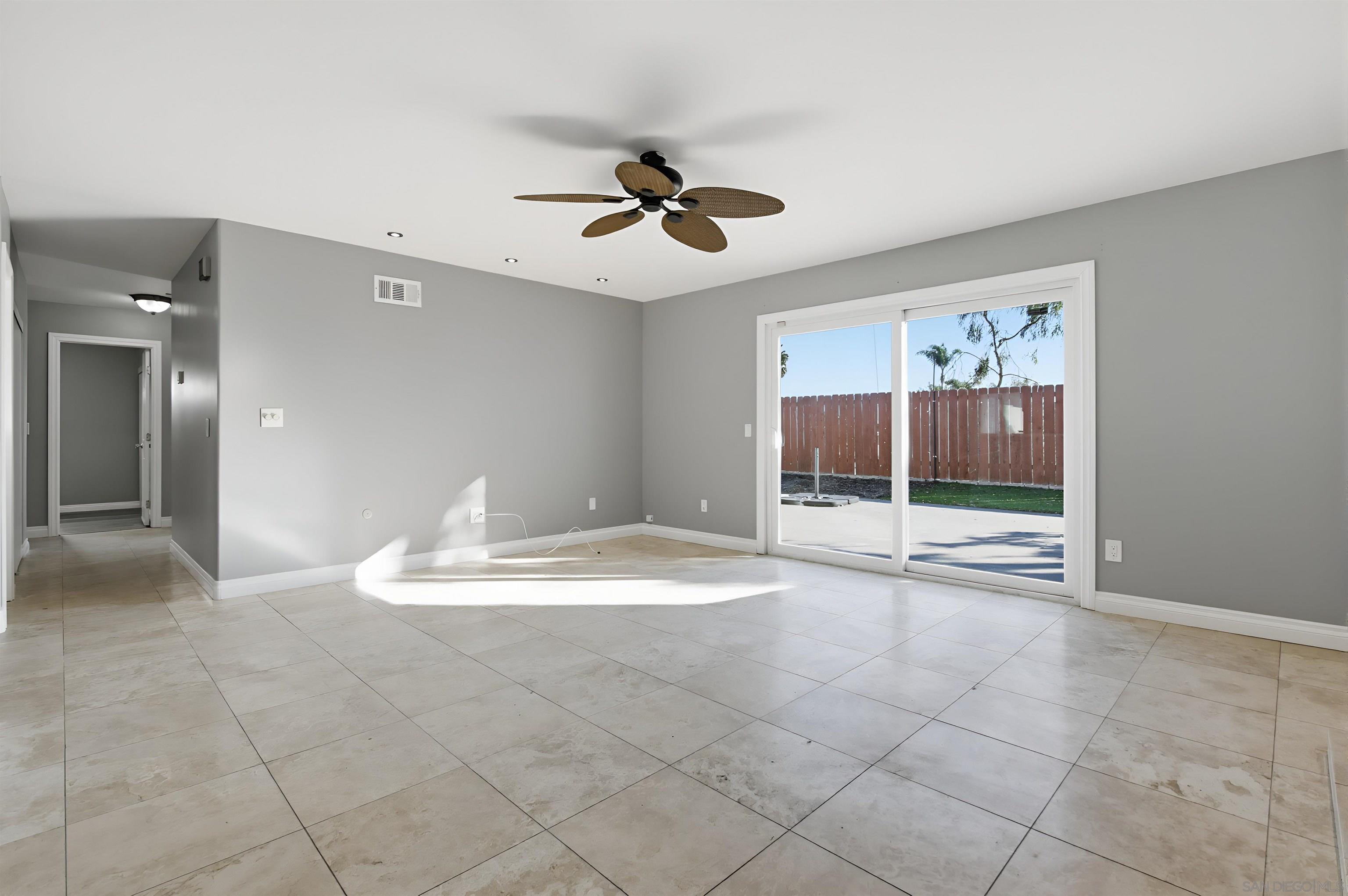 Detail Gallery Image 9 of 31 For 9235  Gold Coast Drive, San Diego,  CA 92126 - 4 Beds | 2 Baths