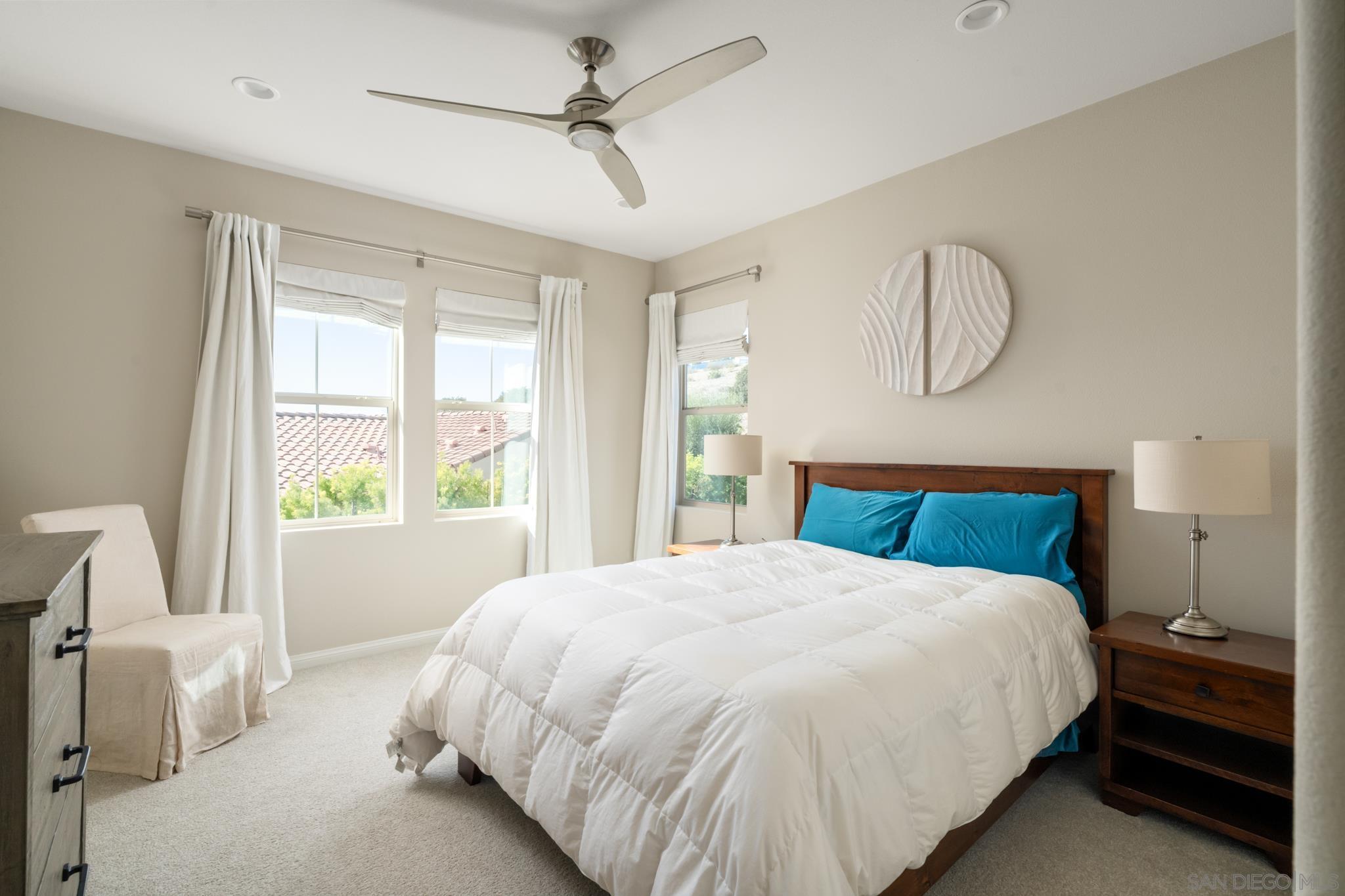 Detail Gallery Image 14 of 41 For 7964  Auberge Circle, San Diego,  CA 92127 - 3 Beds | 3 Baths