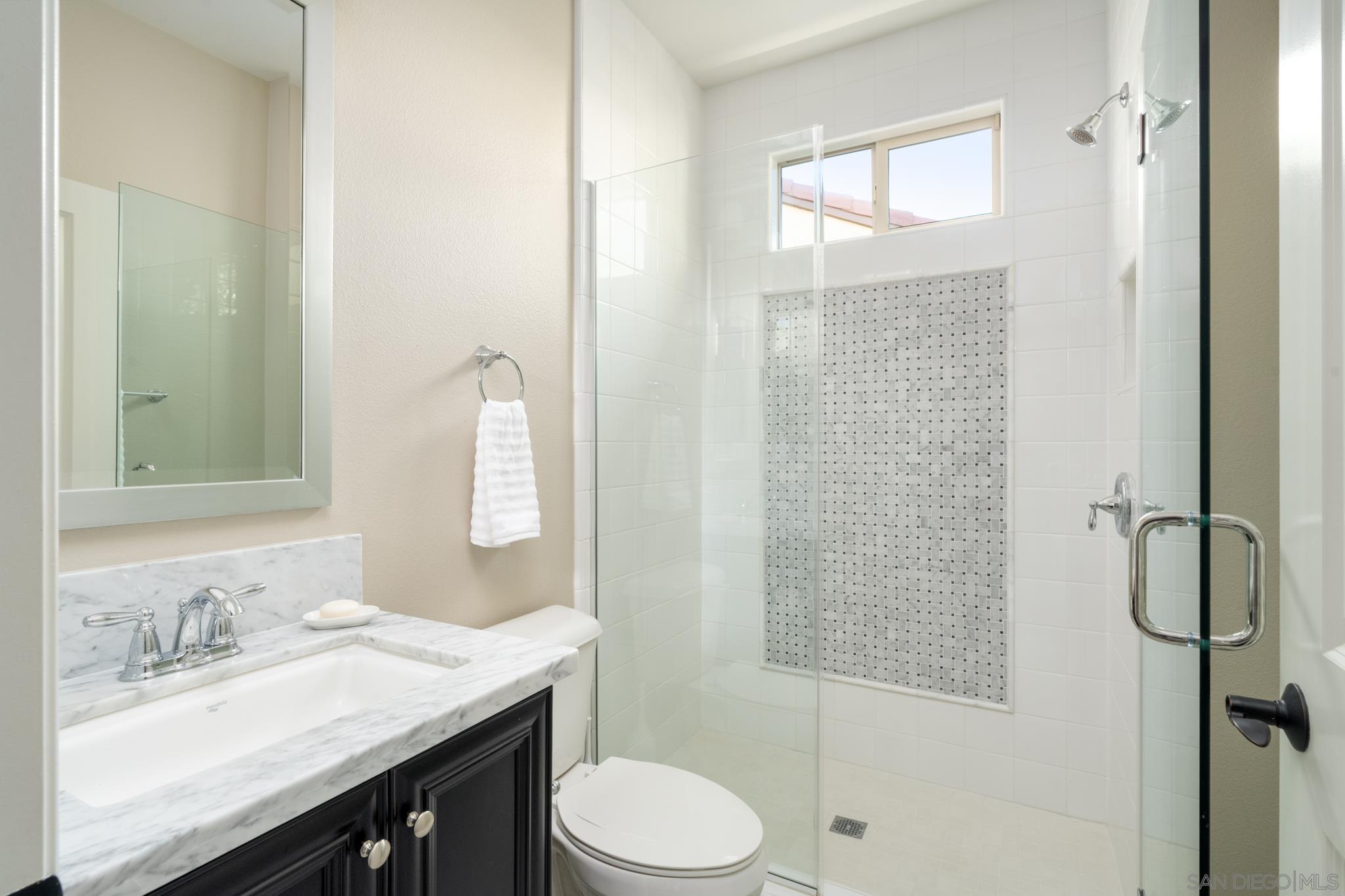 Detail Gallery Image 15 of 41 For 7964  Auberge Circle, San Diego,  CA 92127 - 3 Beds | 3 Baths