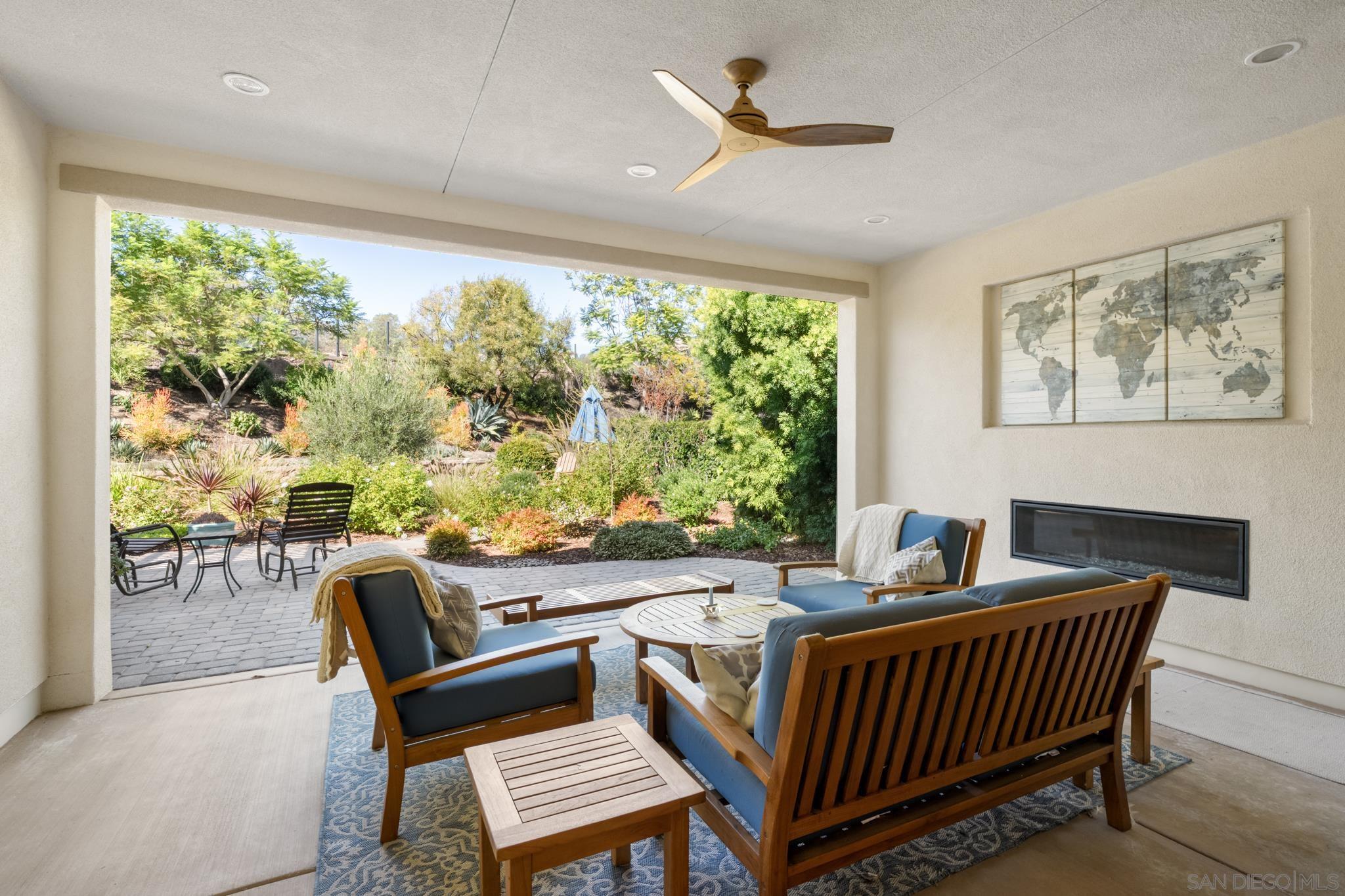 Detail Gallery Image 17 of 41 For 7964  Auberge Circle, San Diego,  CA 92127 - 3 Beds | 3 Baths