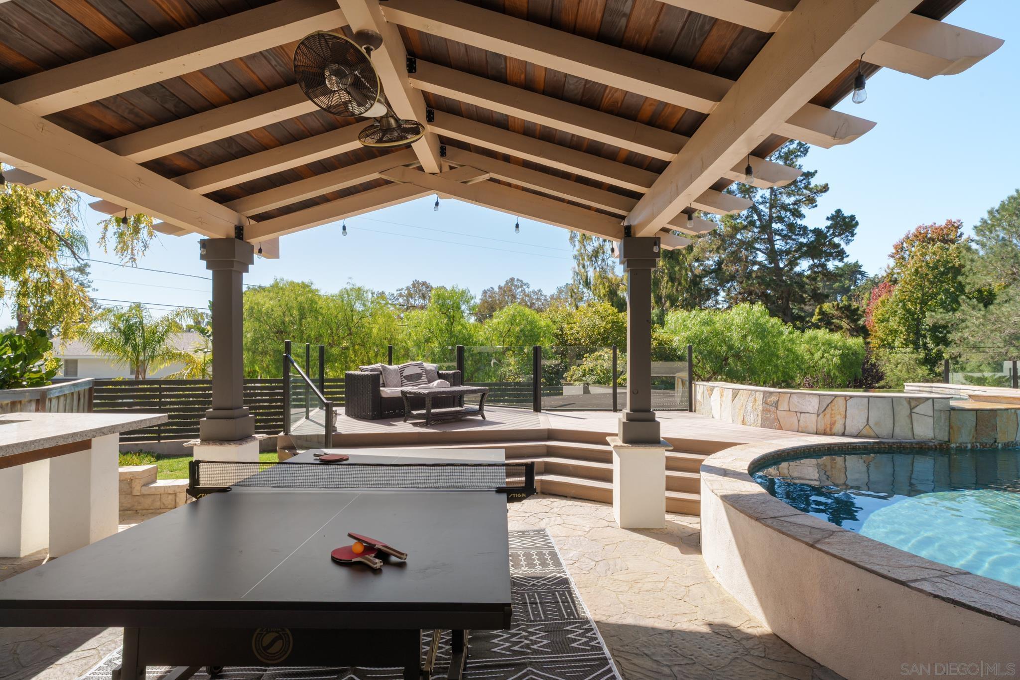 Detail Gallery Image 15 of 51 For 15102  Sun Valley Lane, Del Mar,  CA 92014 - 4 Beds | 4/1 Baths