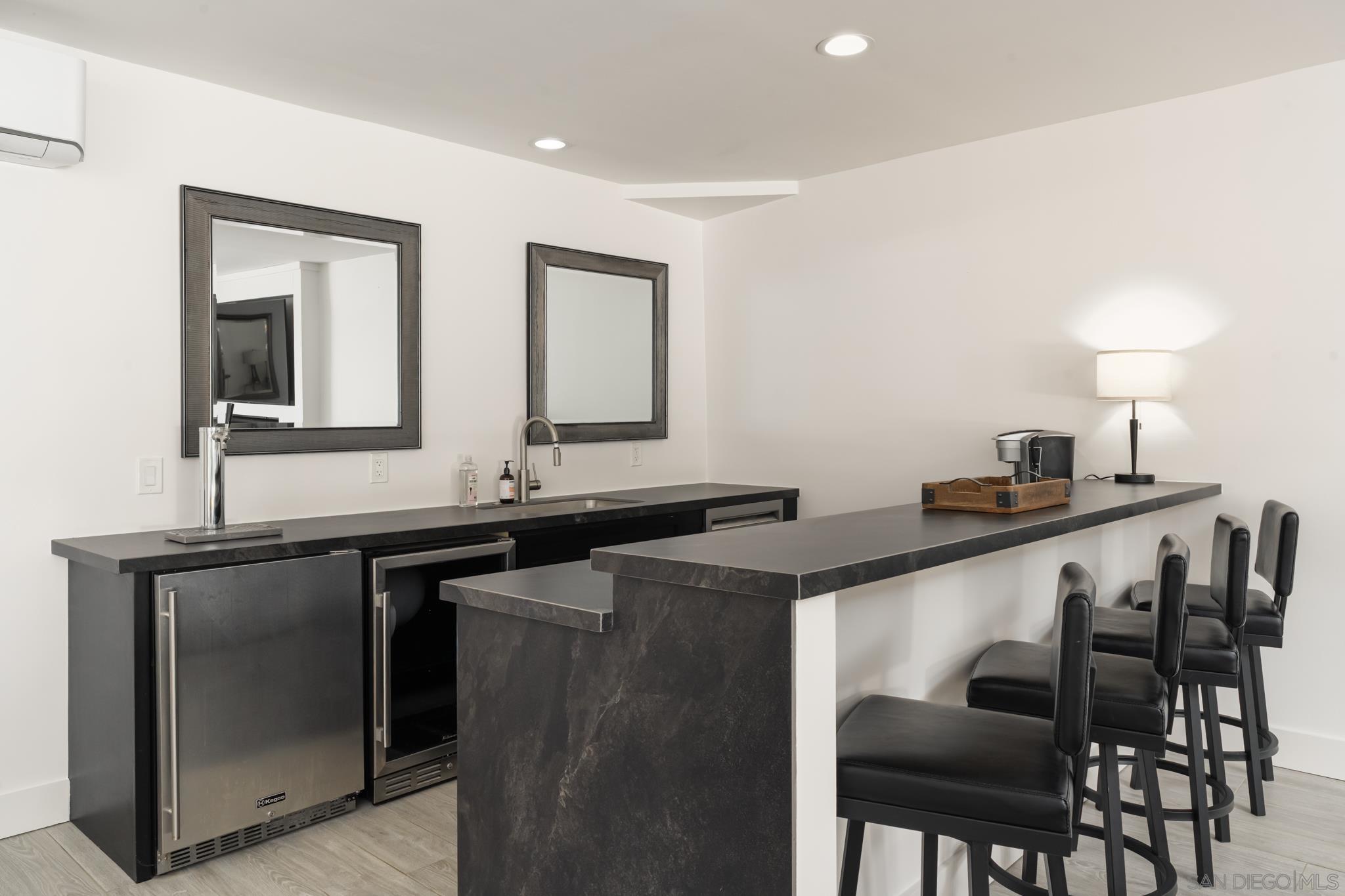 Detail Gallery Image 21 of 51 For 15102  Sun Valley Lane, Del Mar,  CA 92014 - 4 Beds | 4/1 Baths