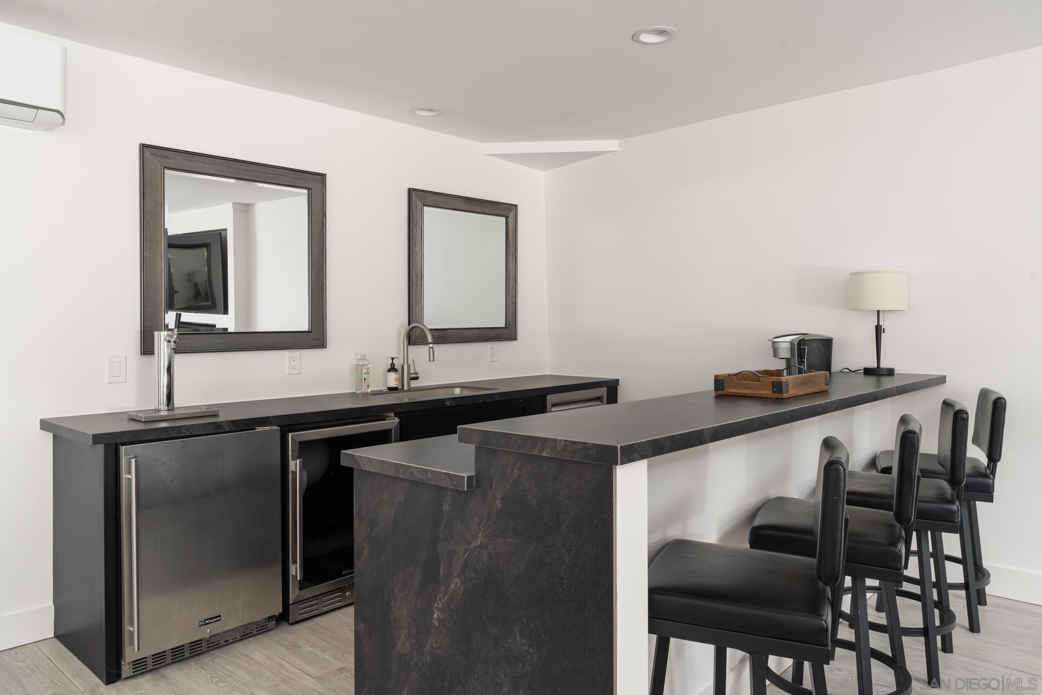 Detail Gallery Image 22 of 51 For 15102  Sun Valley Lane, Del Mar,  CA 92014 - 4 Beds | 4/1 Baths