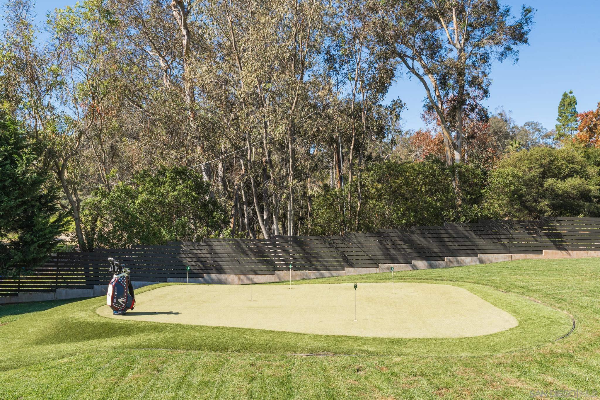 Detail Gallery Image 26 of 51 For 15102  Sun Valley Lane, Del Mar,  CA 92014 - 4 Beds | 4/1 Baths