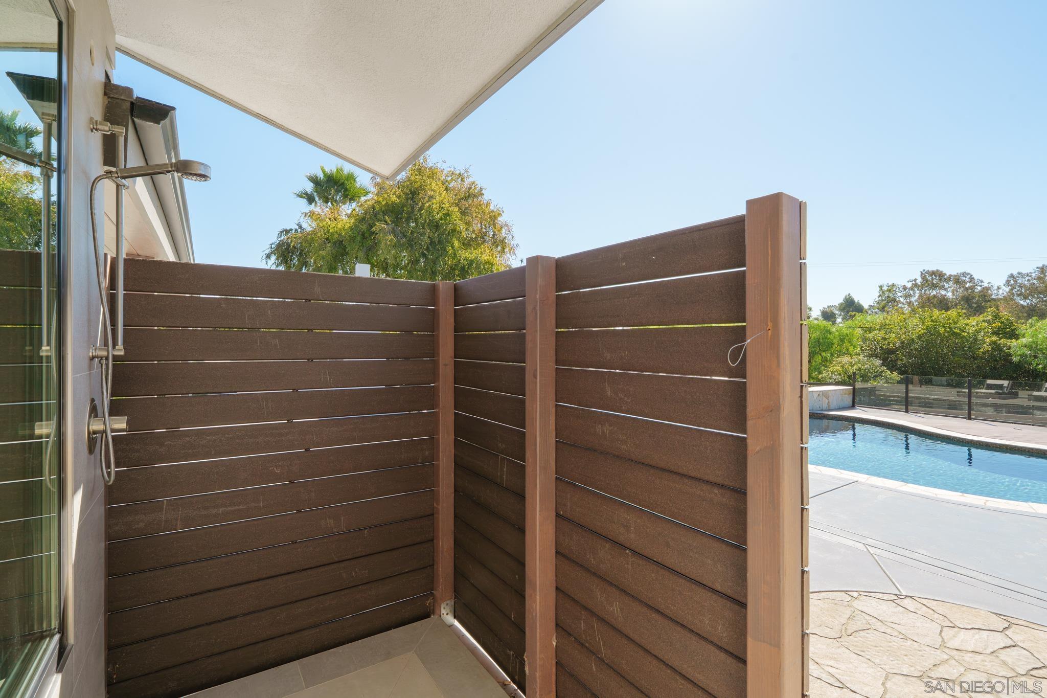 Detail Gallery Image 27 of 51 For 15102  Sun Valley Lane, Del Mar,  CA 92014 - 4 Beds | 4/1 Baths