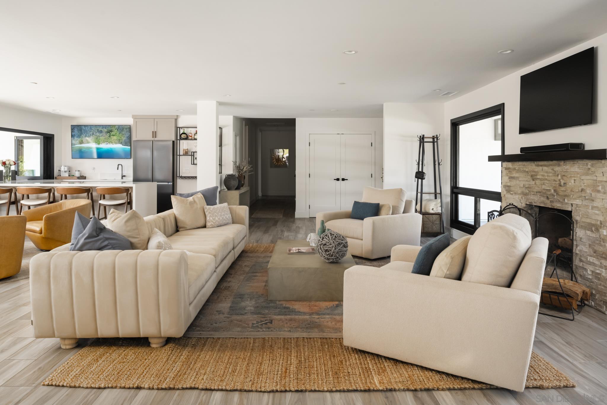 Detail Gallery Image 43 of 51 For 15102  Sun Valley Lane, Del Mar,  CA 92014 - 4 Beds | 4/1 Baths