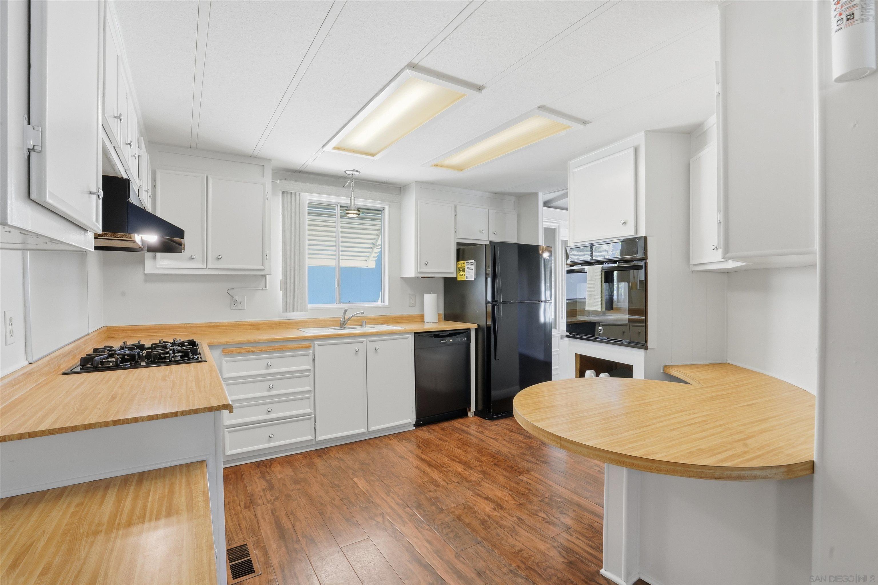 Detail Gallery Image 4 of 55 For 9255 N Magnolia Ave  #339,  Santee,  CA 92071 - 2 Beds | 2 Baths