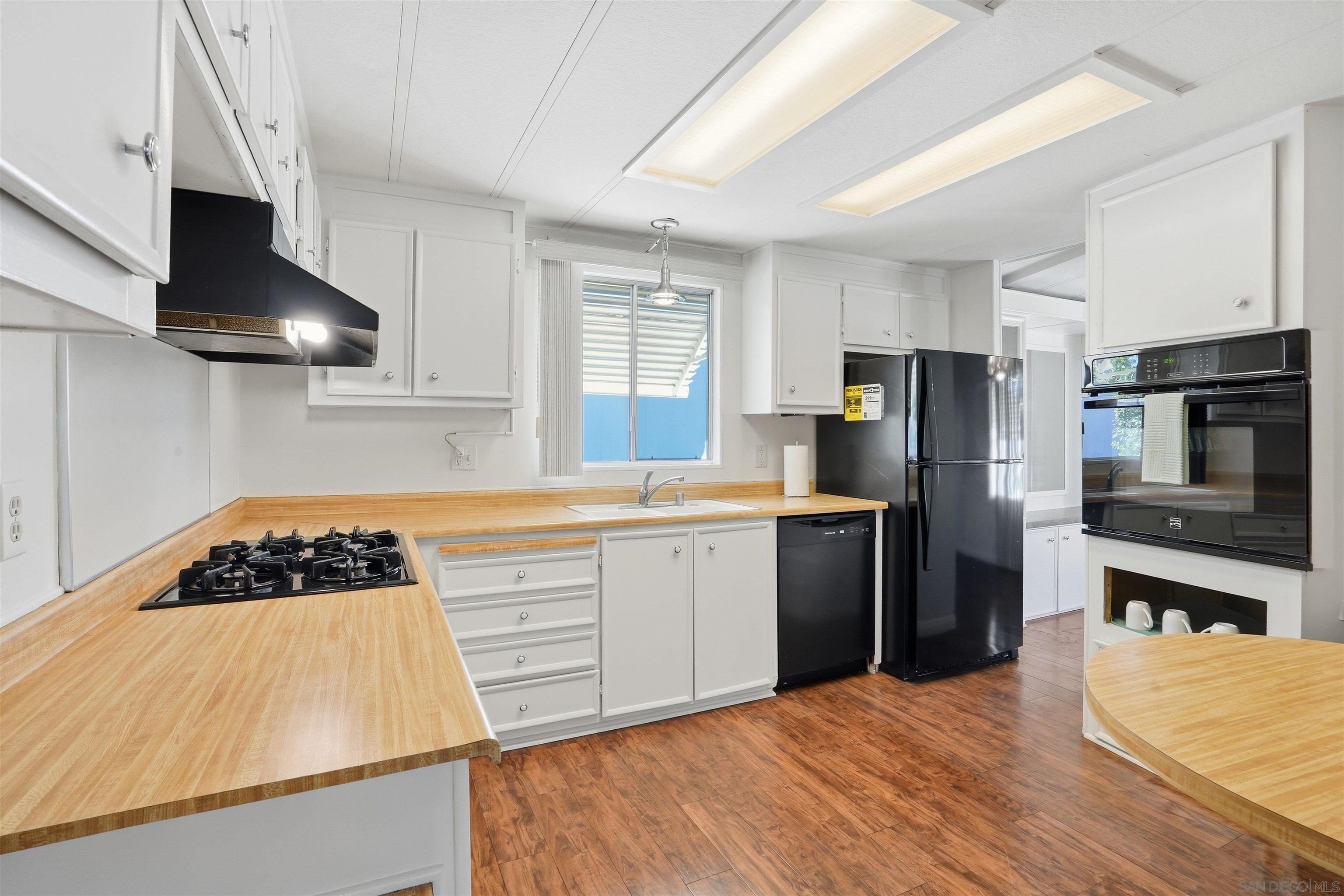 Detail Gallery Image 6 of 55 For 9255 N Magnolia Ave  #339,  Santee,  CA 92071 - 2 Beds | 2 Baths