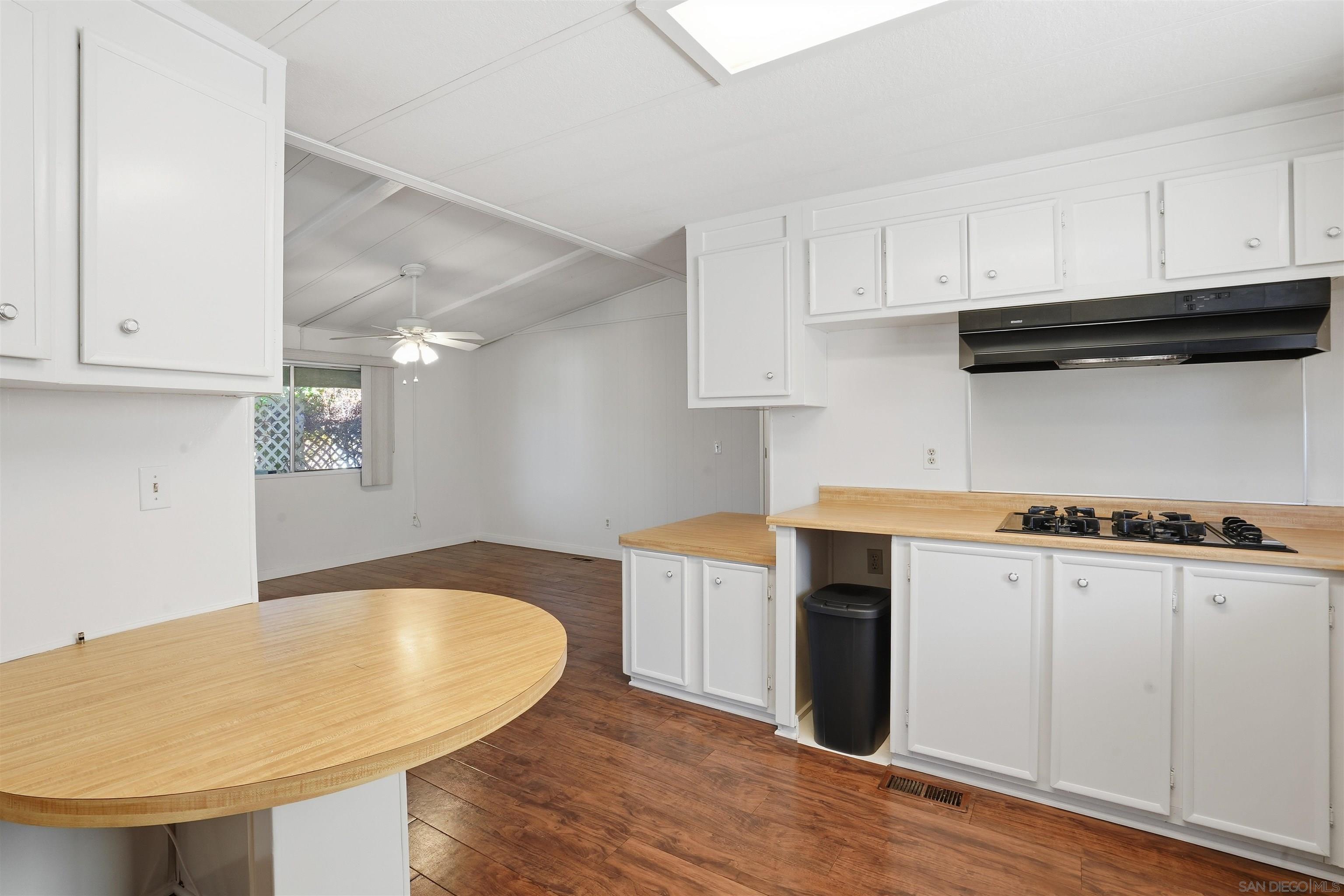 Detail Gallery Image 10 of 55 For 9255 N Magnolia Ave  #339,  Santee,  CA 92071 - 2 Beds | 2 Baths