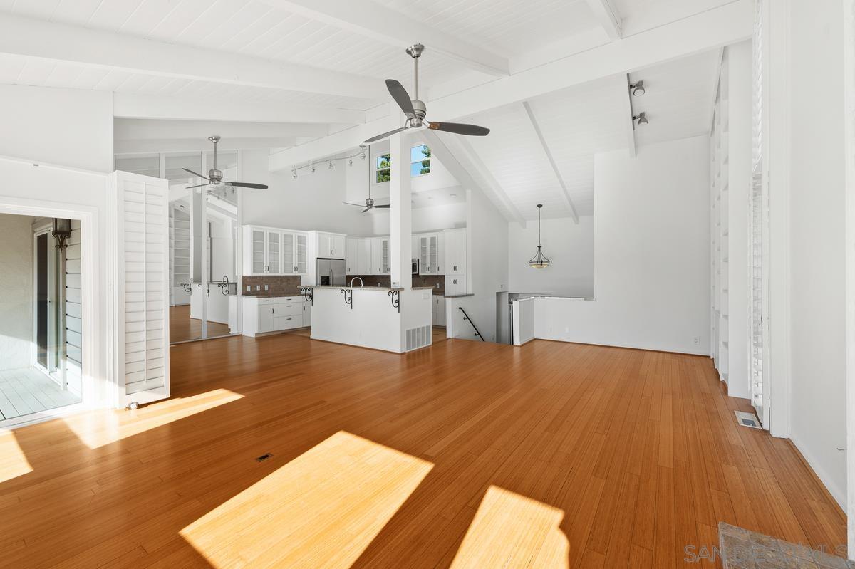 Detail Gallery Image 12 of 32 For 27  Greenview Drive, Carlsbad,  CA 92009 - 2 Beds | 2 Baths