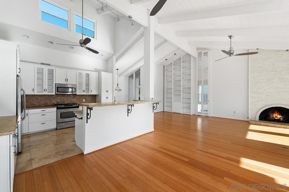 Detail Gallery Image 17 of 32 For 27  Greenview Drive, Carlsbad,  CA 92009 - 2 Beds | 2 Baths