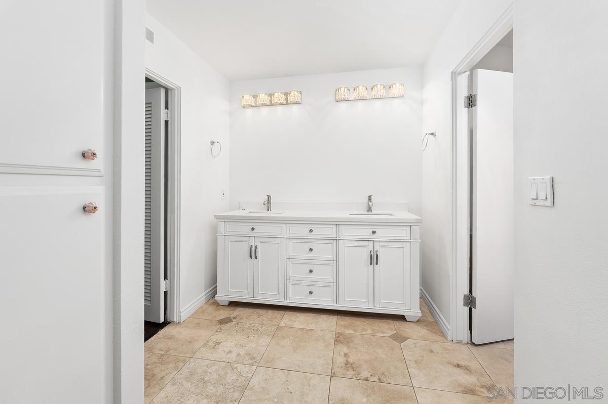 Detail Gallery Image 27 of 32 For 27  Greenview Drive, Carlsbad,  CA 92009 - 2 Beds | 2 Baths