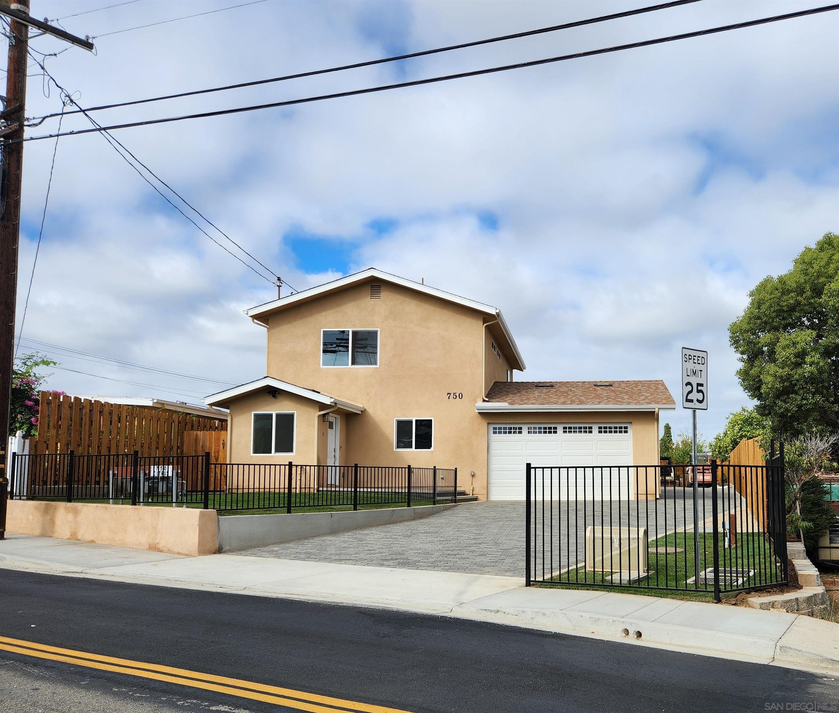 Front Image Thumbnail for SD250044132