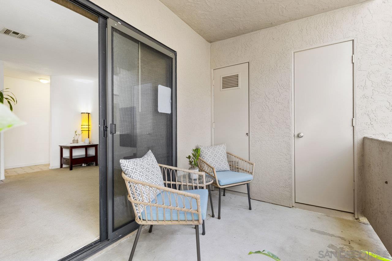 Detail Gallery Image 13 of 29 For 10379  Azuaga St  #139,  San Diego,  CA 92129 - 2 Beds | 2 Baths