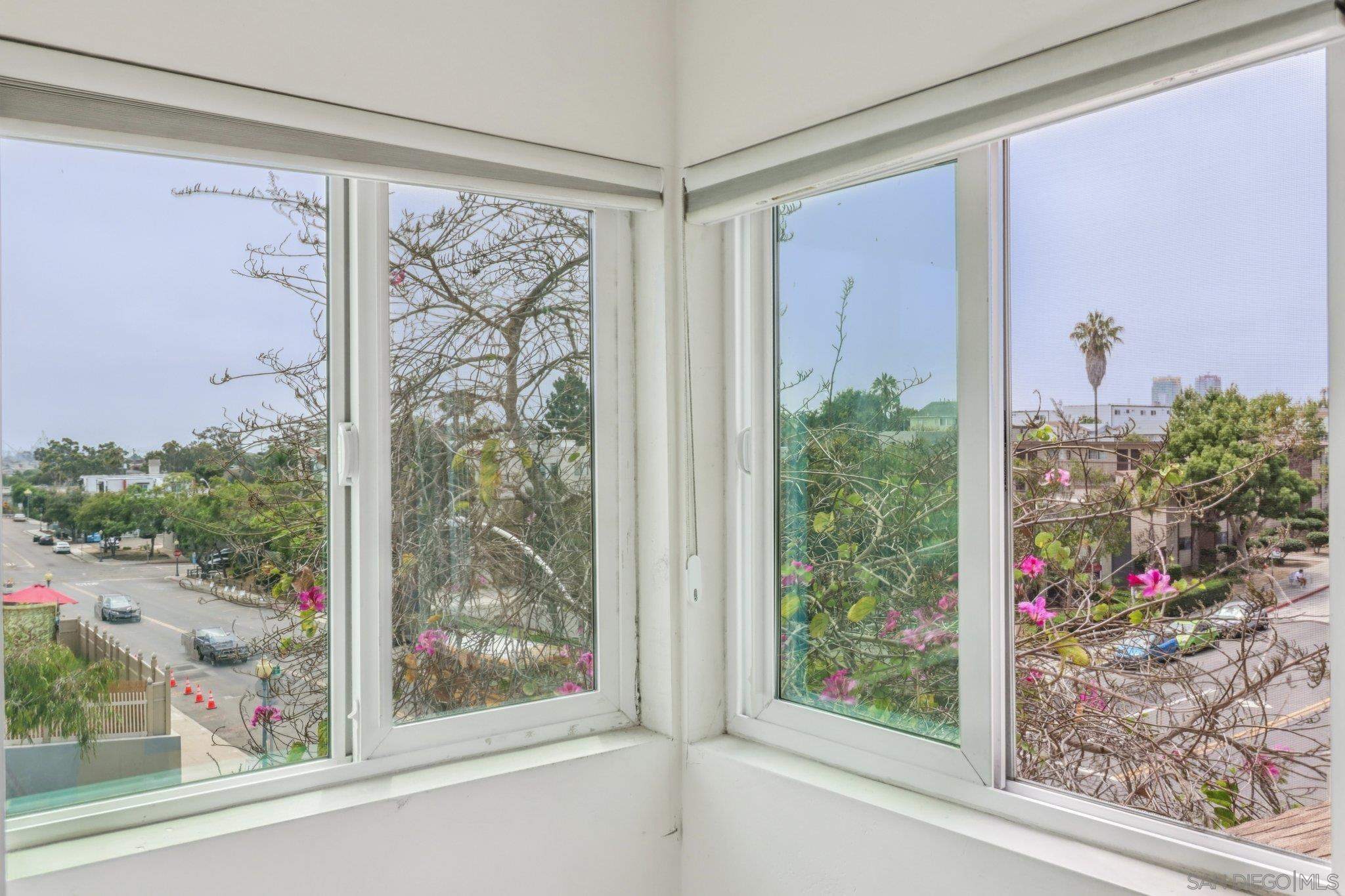 Detail Gallery Image 19 of 50 For 2804  C St, San Diego,  CA 92102 - 5 Beds | 3 Baths