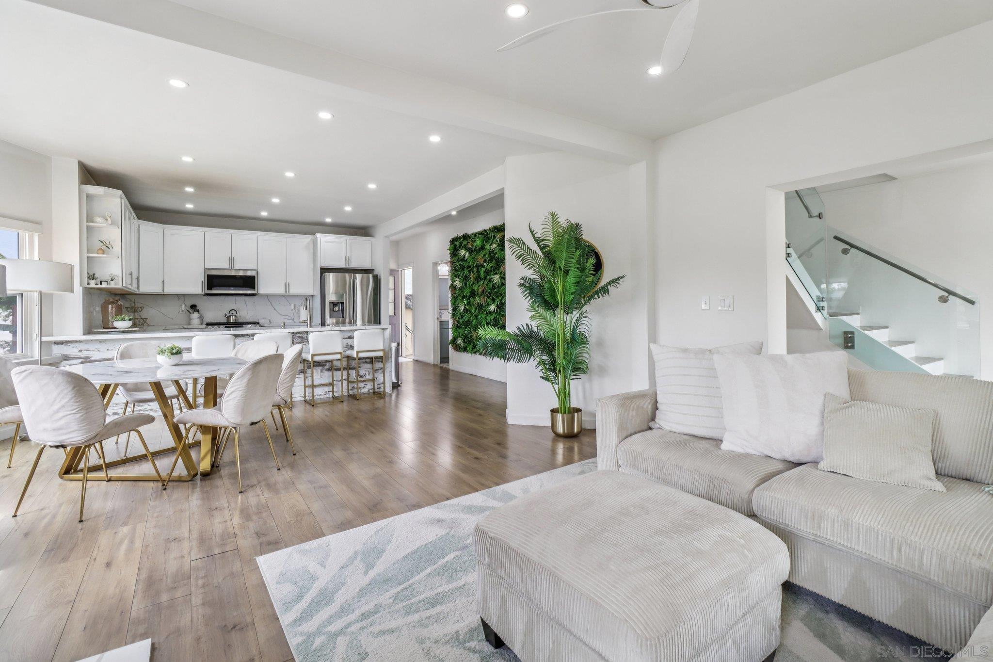 Detail Gallery Image 7 of 50 For 2804  C St, San Diego,  CA 92102 - 5 Beds | 3 Baths