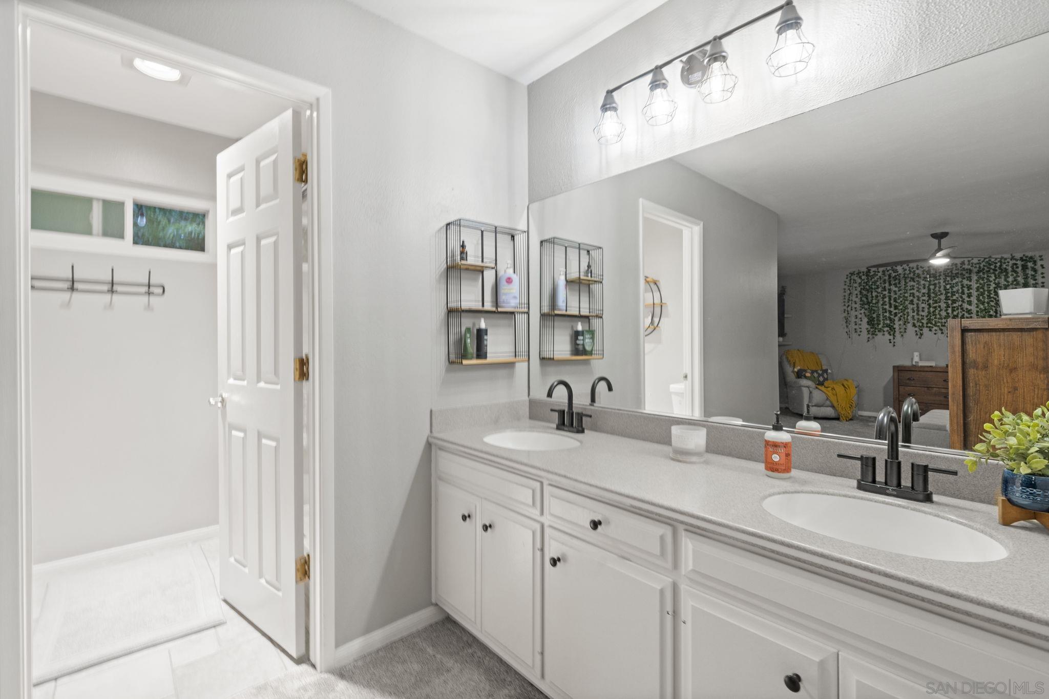 Detail Gallery Image 22 of 52 For 15439  Still Brook Ln, Pauma Valley,  CA 92061 - 3 Beds | 3 Baths