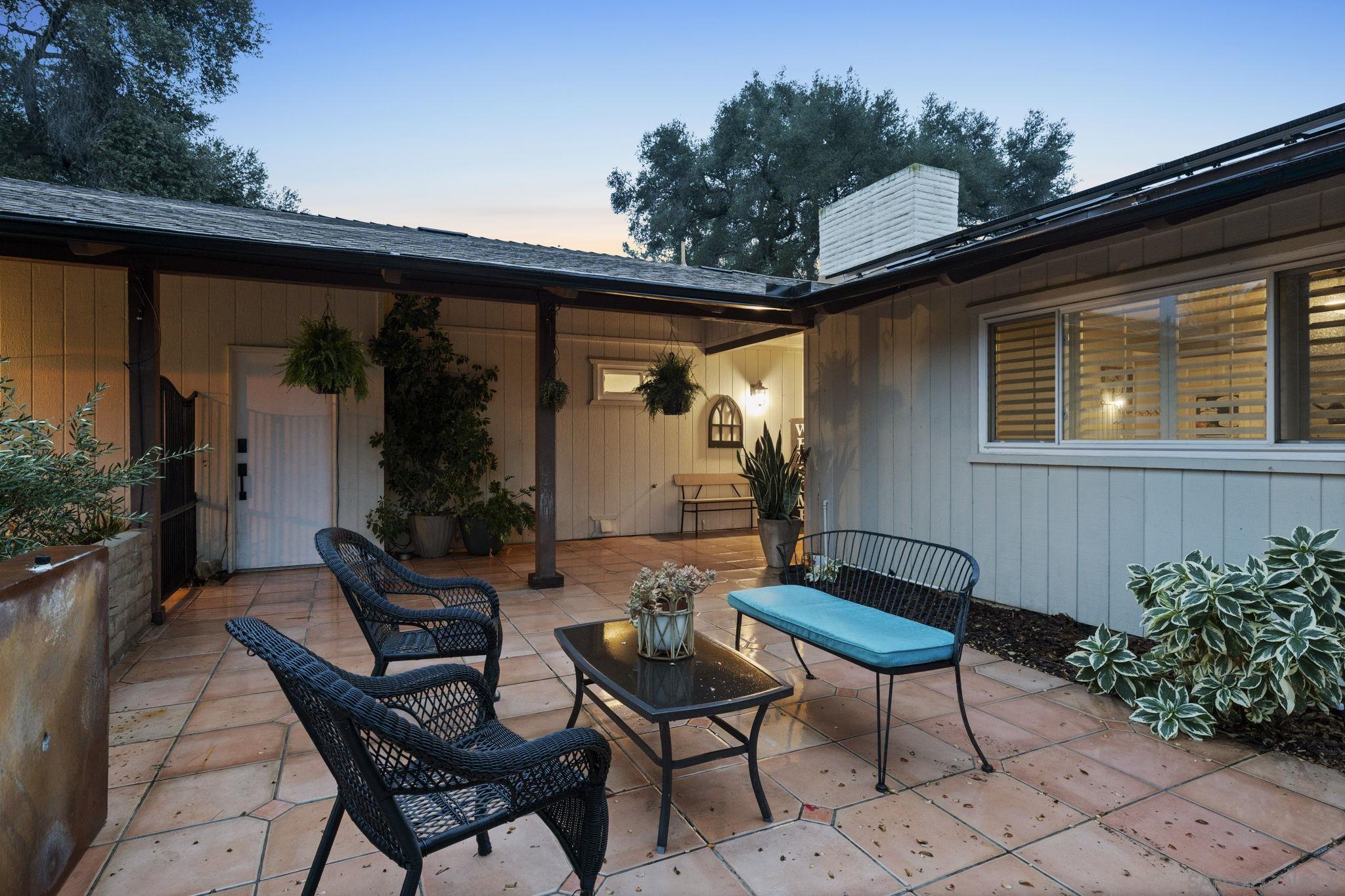 Detail Gallery Image 4 of 52 For 15439  Still Brook Ln, Pauma Valley,  CA 92061 - 3 Beds | 3 Baths