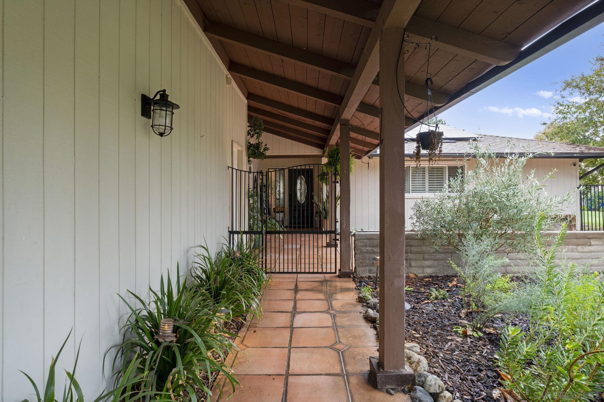 Detail Gallery Image 32 of 52 For 15439  Still Brook Ln, Pauma Valley,  CA 92061 - 3 Beds | 3 Baths