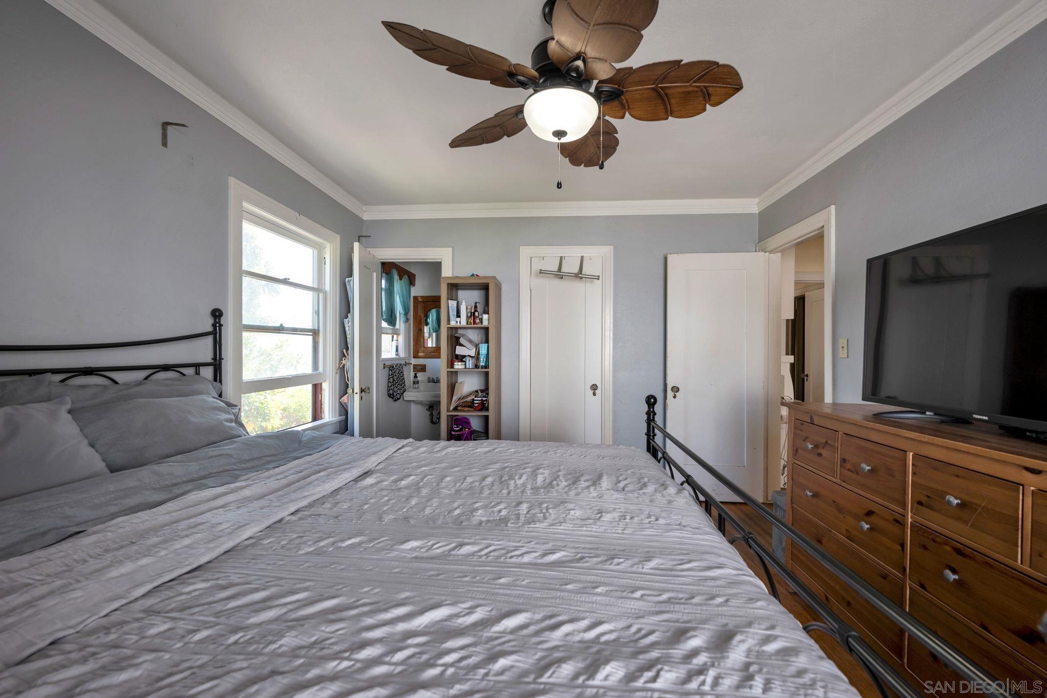 Detail Gallery Image 13 of 22 For 4817  Biona Drive, San Diego,  CA 92116 - 3 Beds | 1/1 Baths