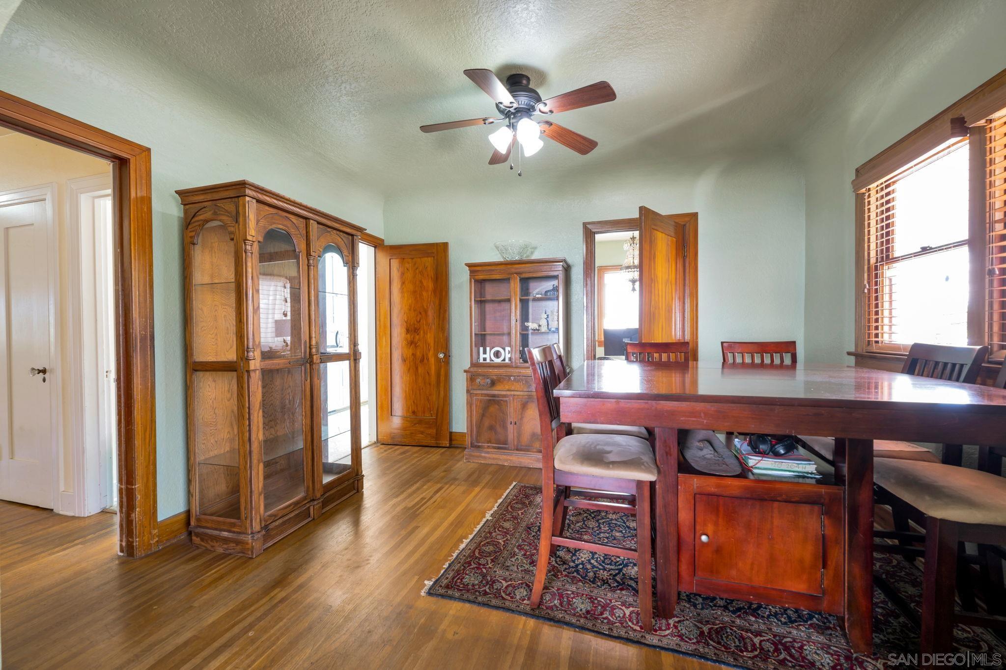 Detail Gallery Image 5 of 22 For 4817  Biona Drive, San Diego,  CA 92116 - 3 Beds | 1/1 Baths