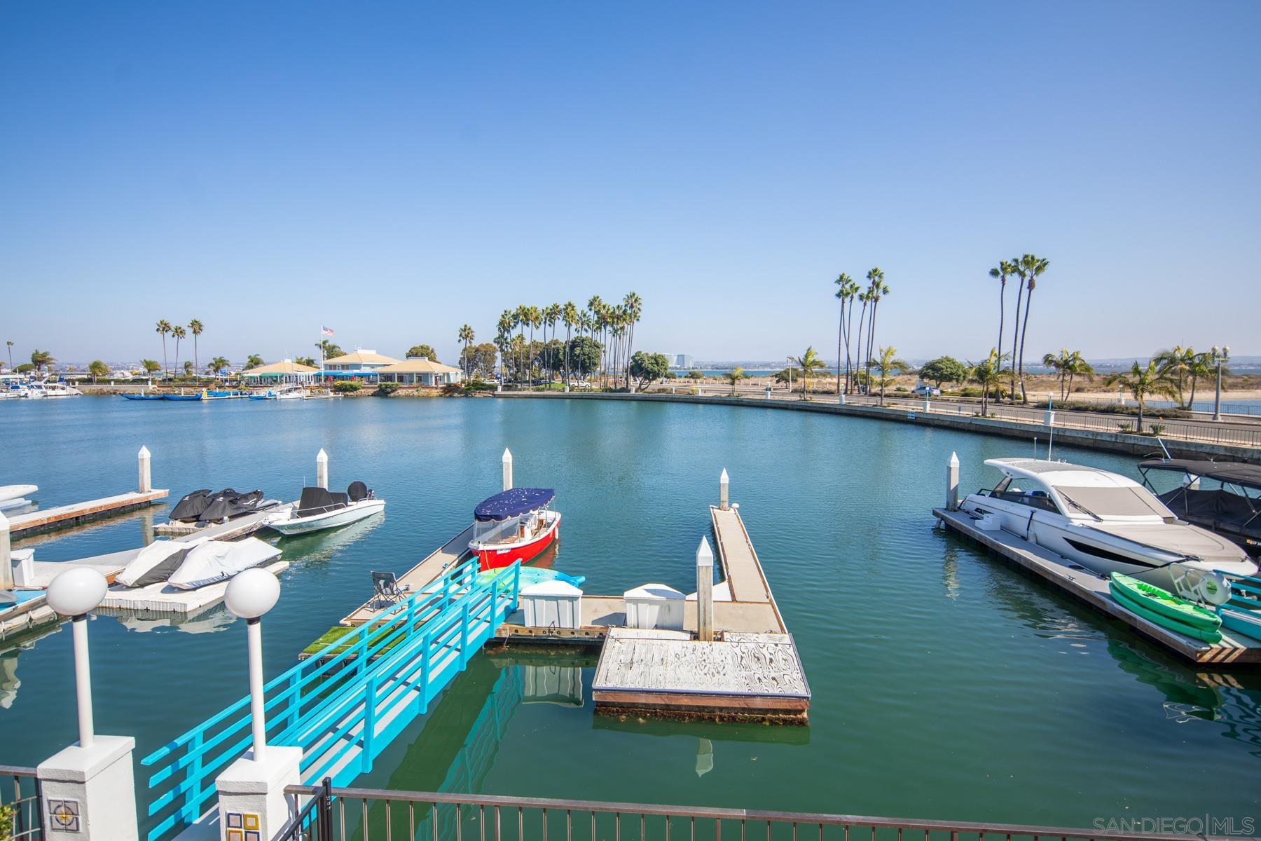 Detail Gallery Image 17 of 32 For 8  Antigua Ct, Coronado,  CA 92118 - 3 Beds | 2 Baths