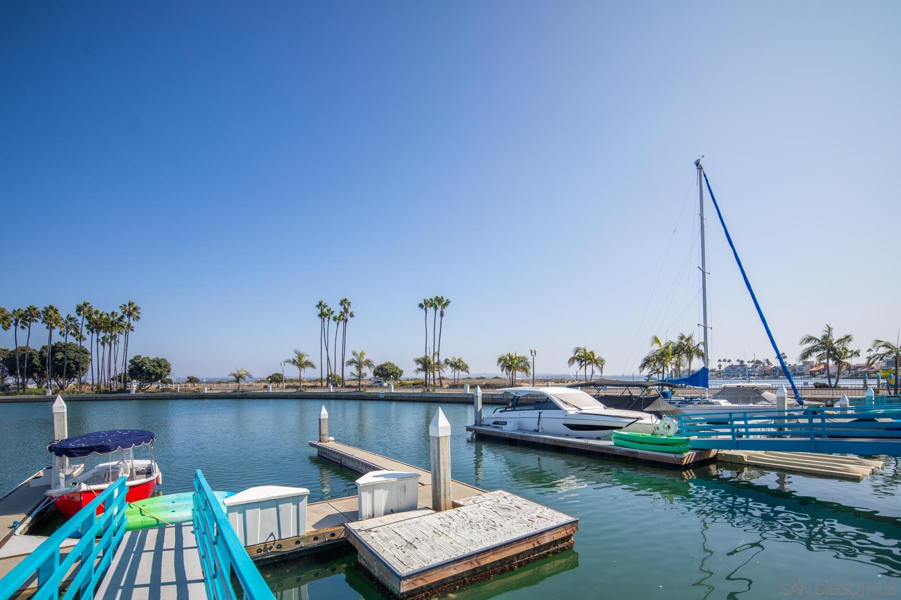 Detail Gallery Image 5 of 32 For 8  Antigua Ct, Coronado,  CA 92118 - 3 Beds | 2 Baths