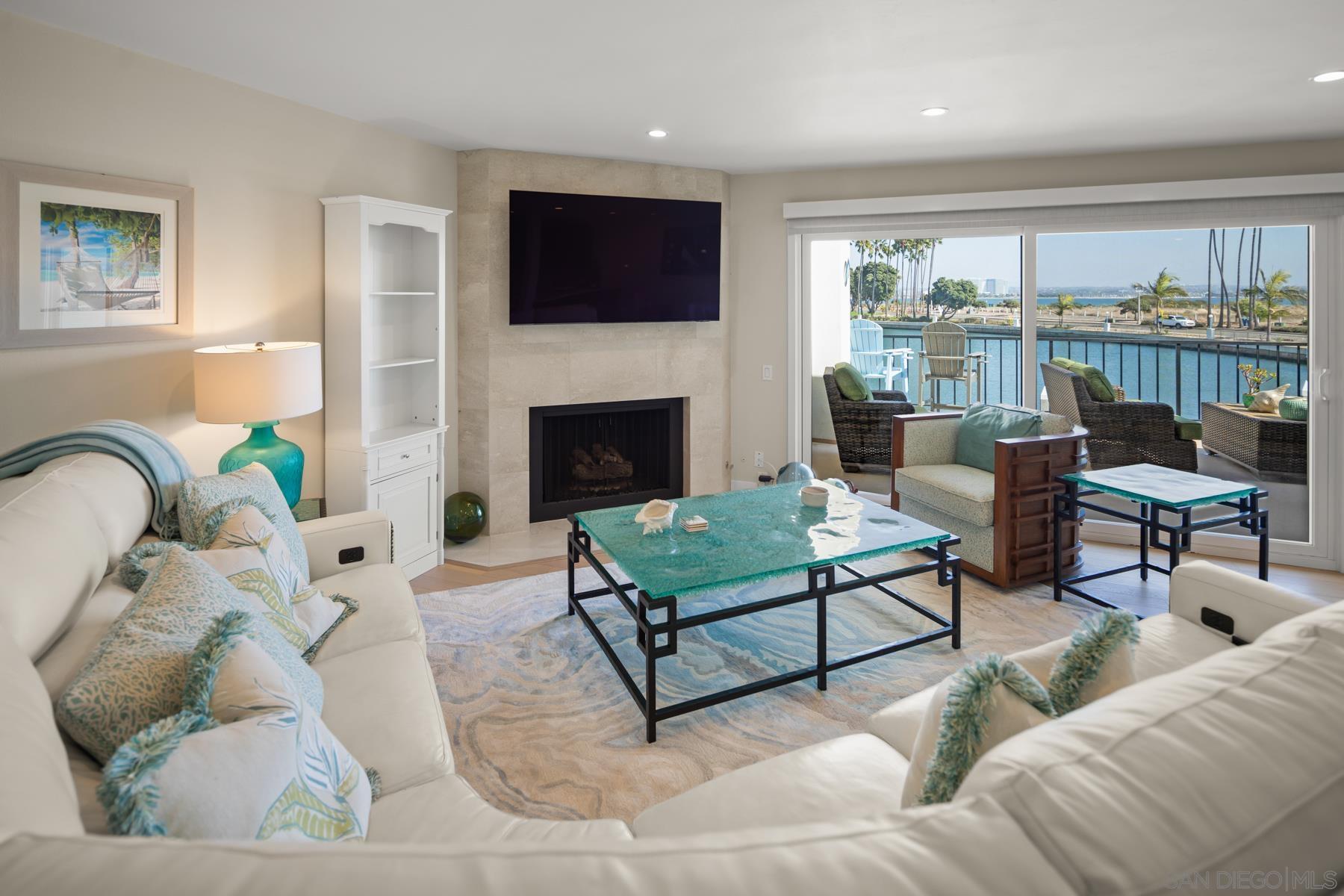 Detail Gallery Image 7 of 32 For 8  Antigua Ct, Coronado,  CA 92118 - 3 Beds | 2 Baths