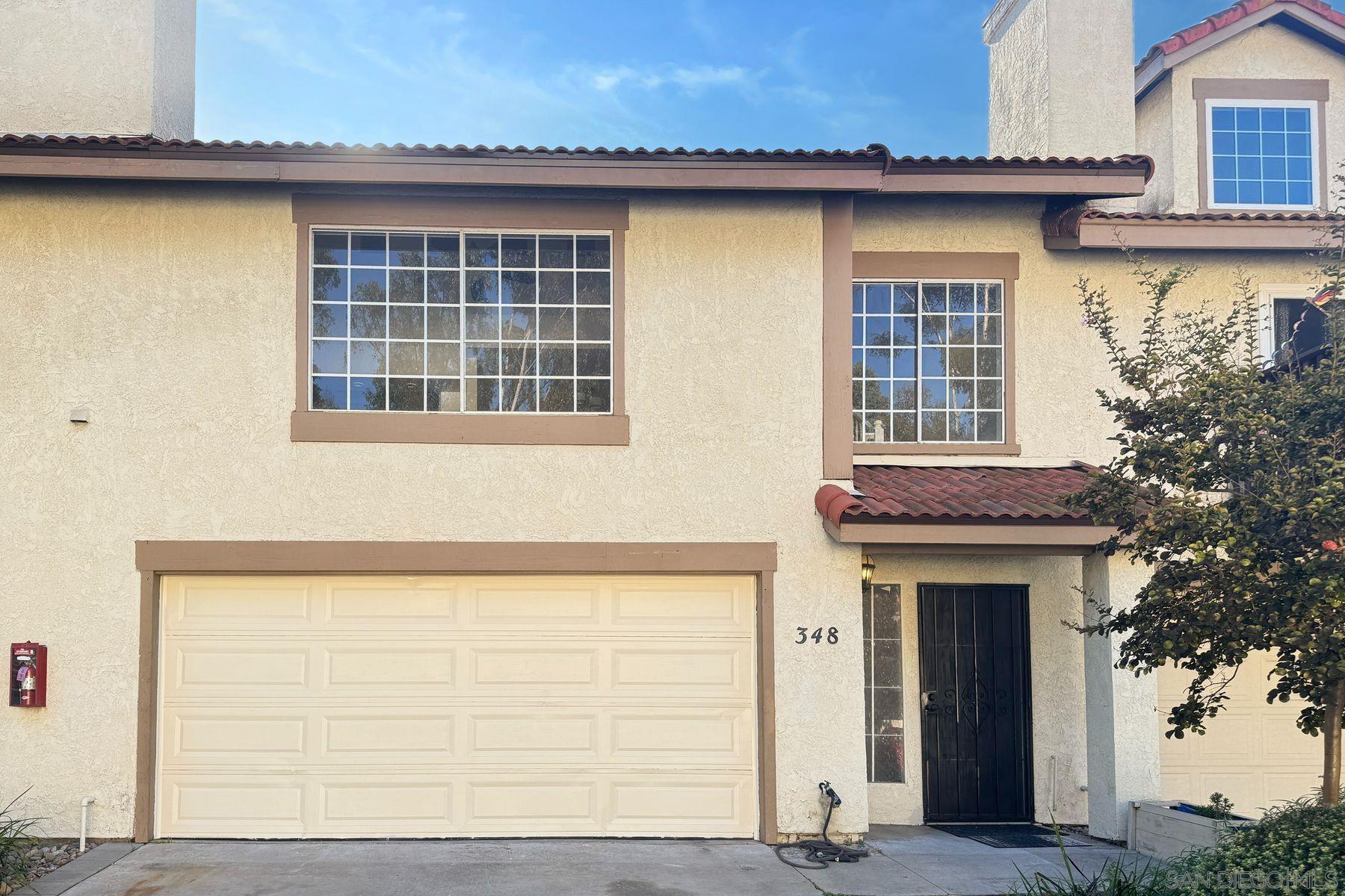 Detail Gallery Image 2 of 20 For 348  Windy Ln, Vista,  CA 92083 - 3 Beds | 2 Baths