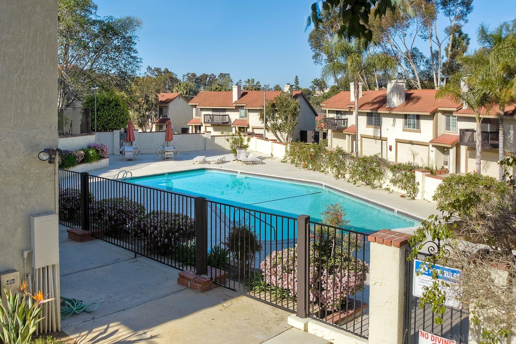 Detail Gallery Image 17 of 20 For 348  Windy Ln, Vista,  CA 92083 - 3 Beds | 2 Baths