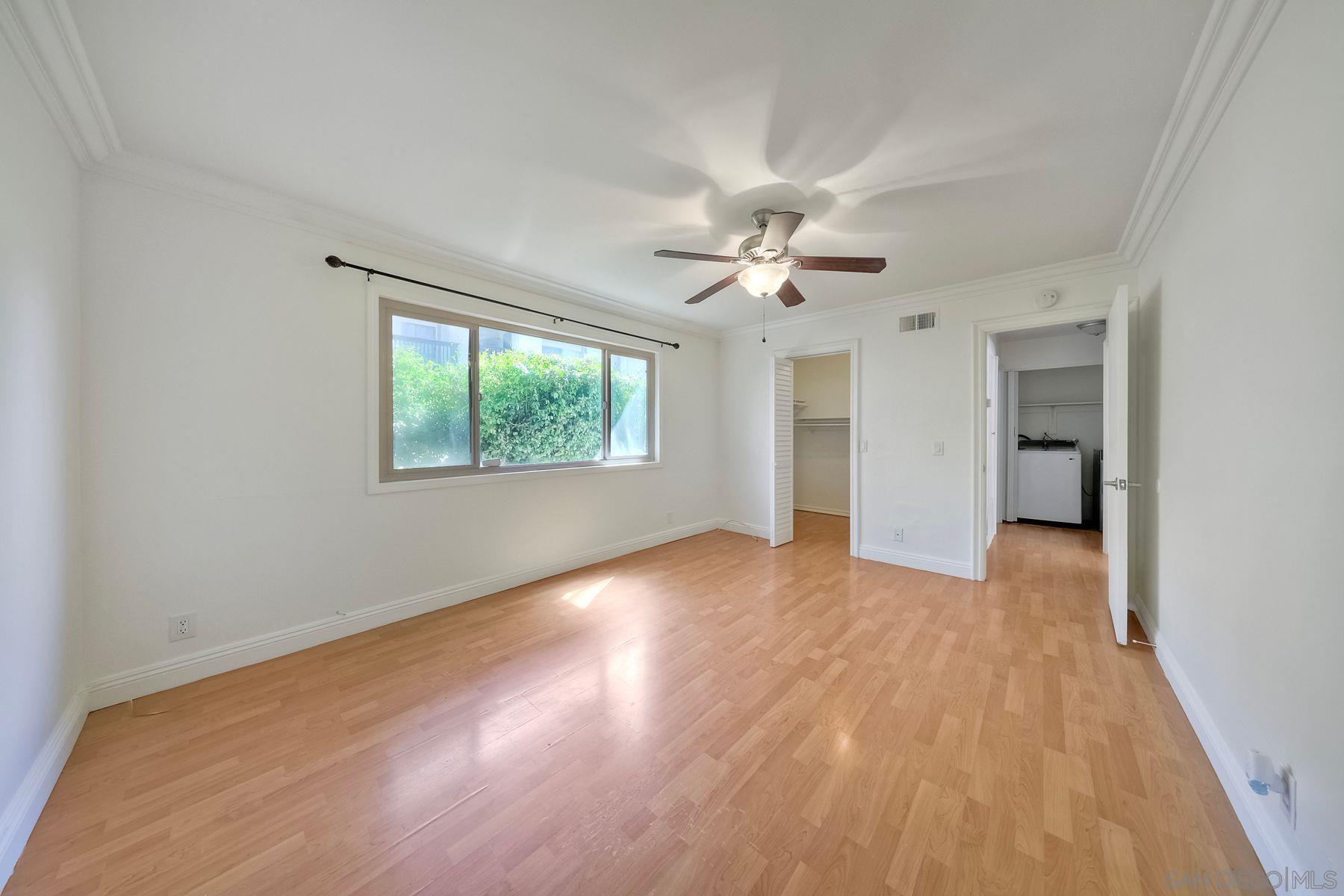 Detail Gallery Image 8 of 20 For 348  Windy Ln, Vista,  CA 92083 - 3 Beds | 2 Baths