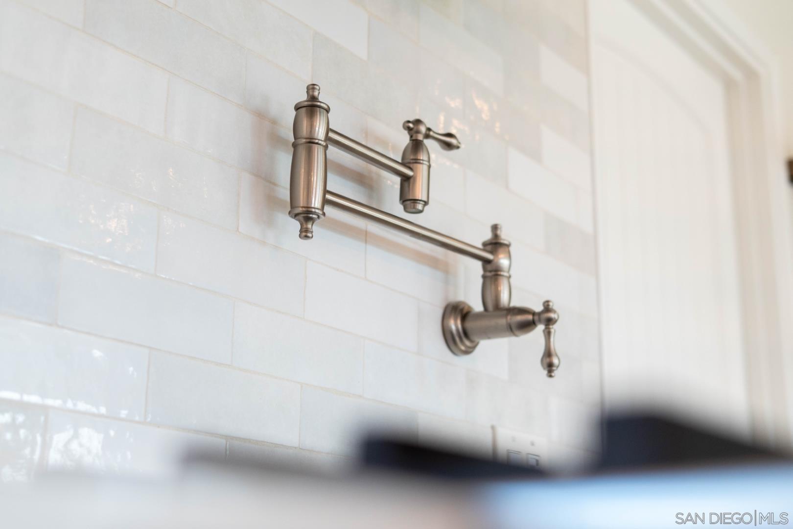 Detail Gallery Image 19 of 67 For 4141  Palomar Drive, Fallbrook,  CA 92028 - 5 Beds | 3 Baths