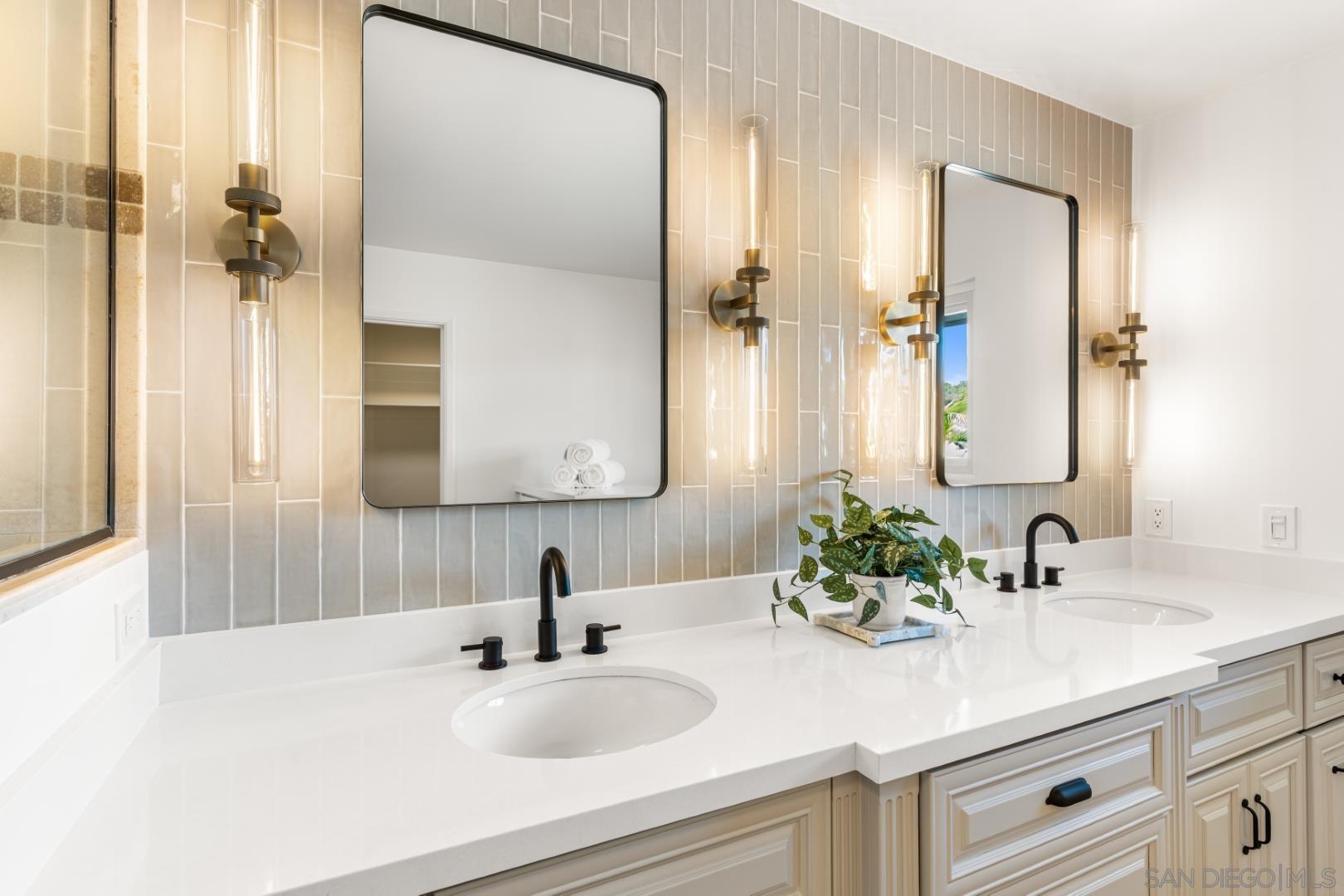 Detail Gallery Image 35 of 67 For 4141  Palomar Drive, Fallbrook,  CA 92028 - 5 Beds | 3 Baths