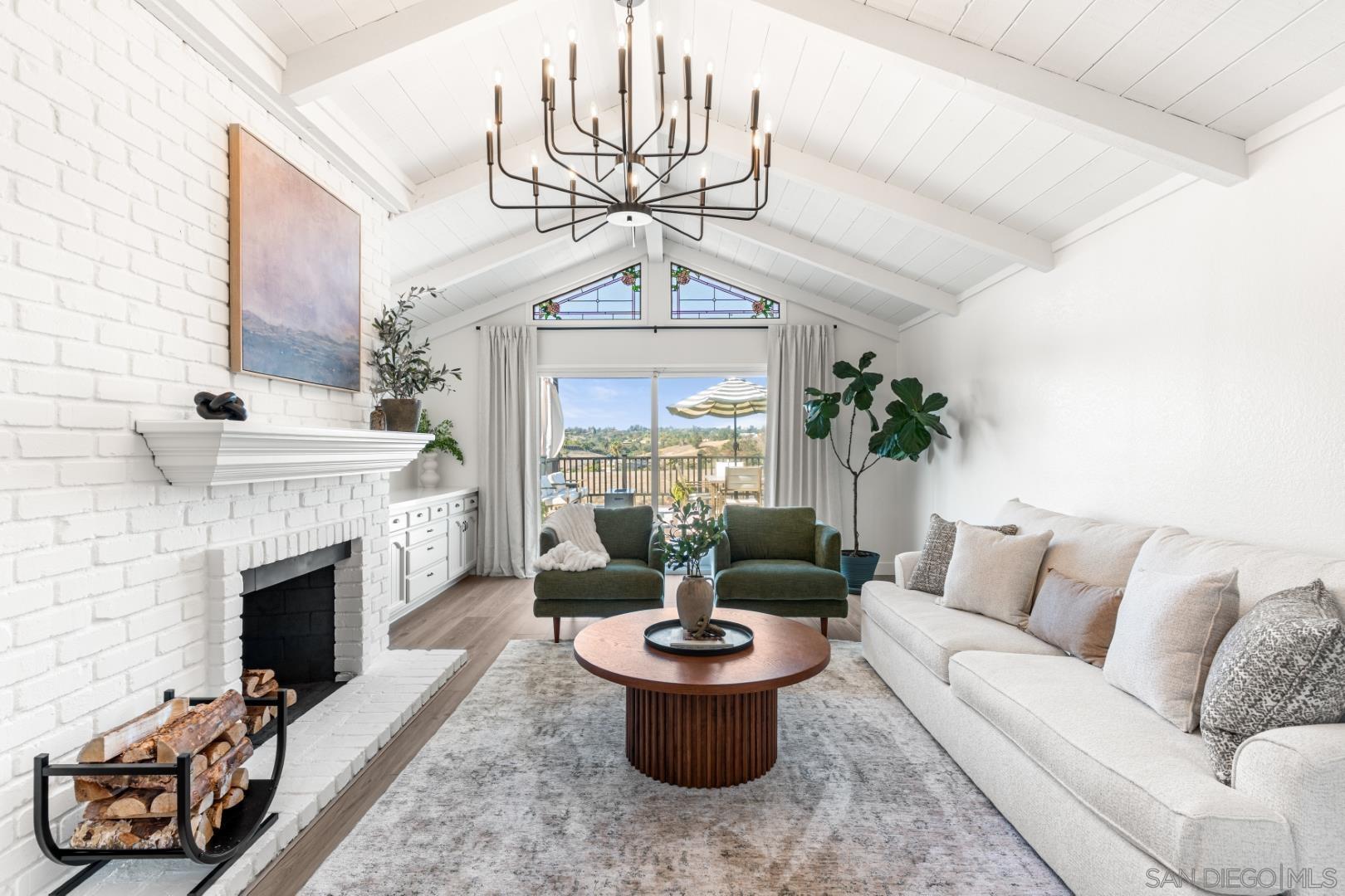 Detail Gallery Image 7 of 67 For 4141  Palomar Drive, Fallbrook,  CA 92028 - 5 Beds | 3 Baths