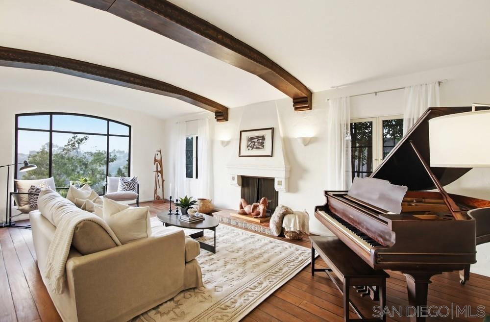 Front Image Thumbnail for SD250044152