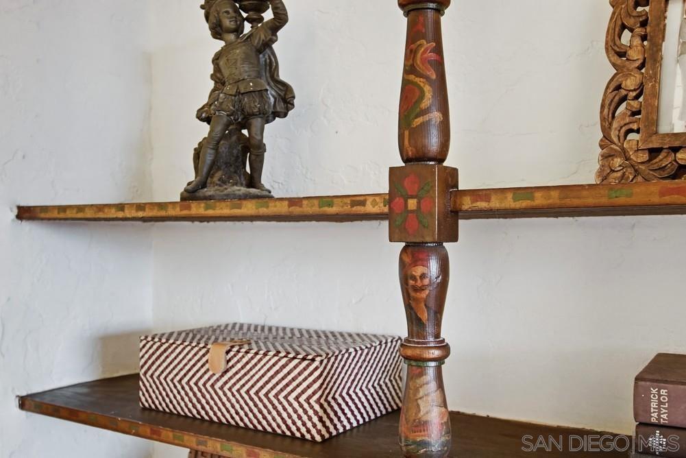 Detail Gallery Image 12 of 51 For 2854  Albatross Street, San Diego,  CA 92103 - 4 Beds | 2/1 Baths