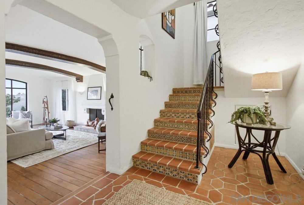 Detail Gallery Image 17 of 51 For 2854  Albatross Street, San Diego,  CA 92103 - 4 Beds | 2/1 Baths