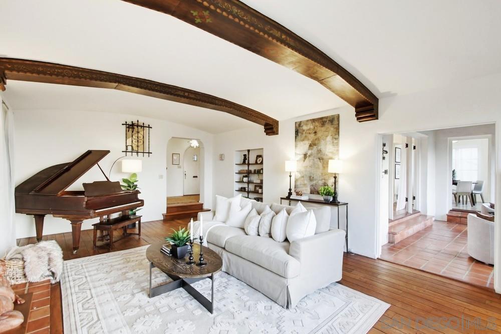 Detail Gallery Image 3 of 51 For 2854  Albatross Street, San Diego,  CA 92103 - 4 Beds | 2/1 Baths