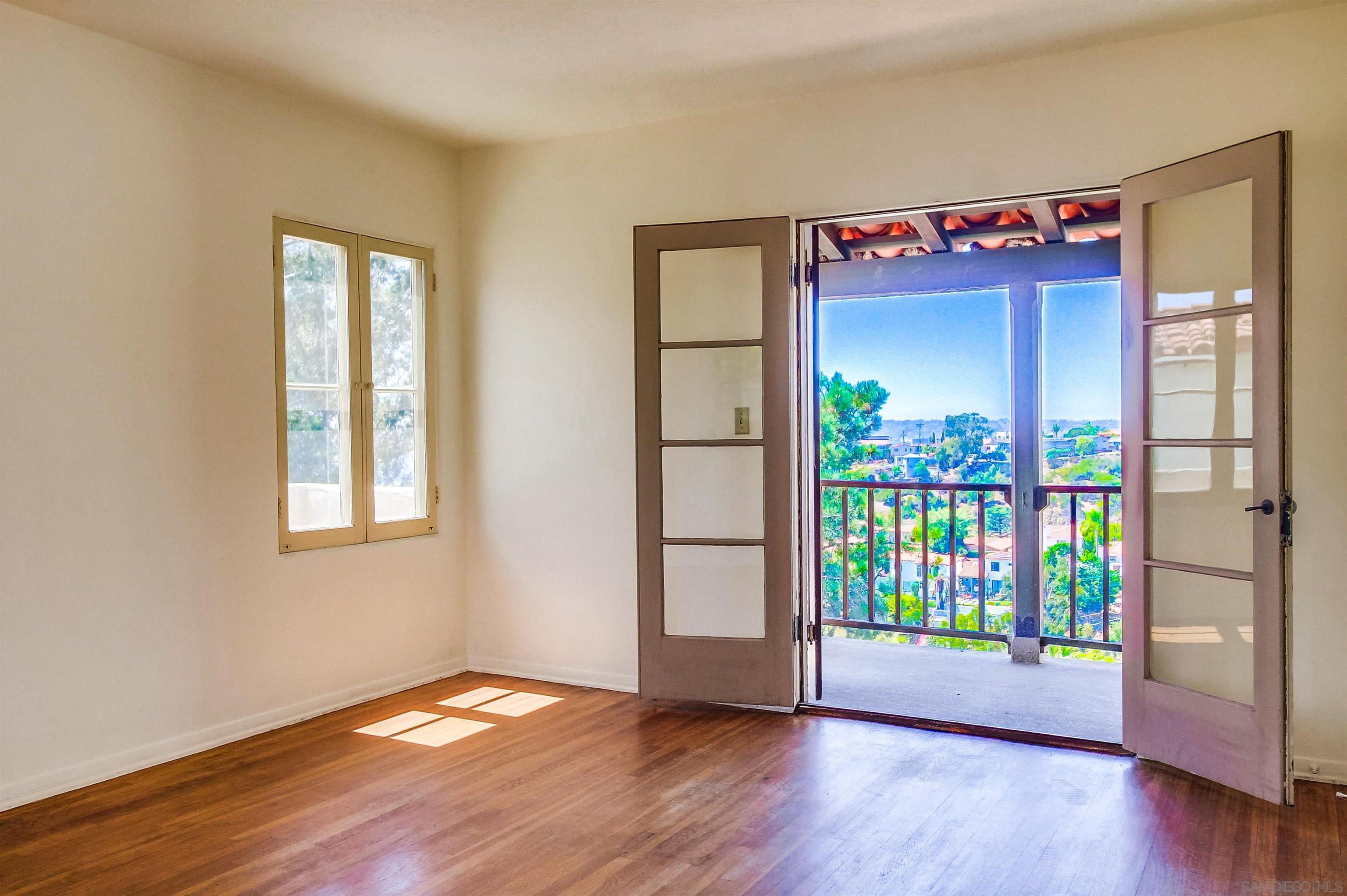 Detail Gallery Image 21 of 34 For 2854  Albatross Street, San Diego,  CA 92103 - 4 Beds | 2/1 Baths